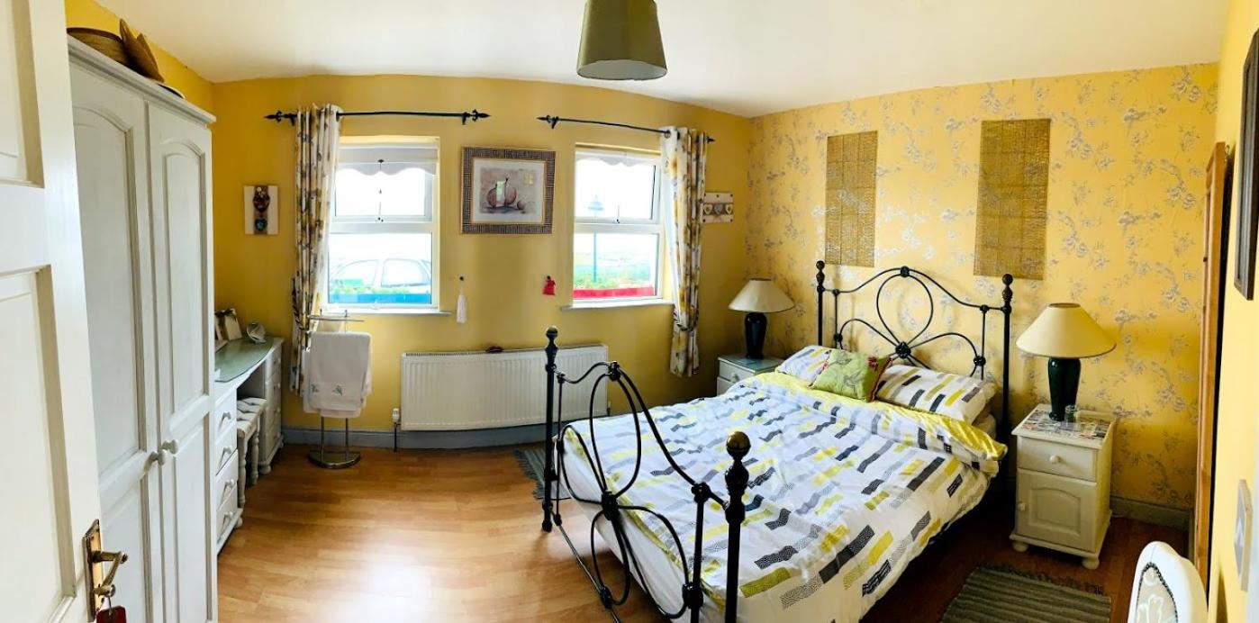 Double Room with Shared Bathroom photo 1