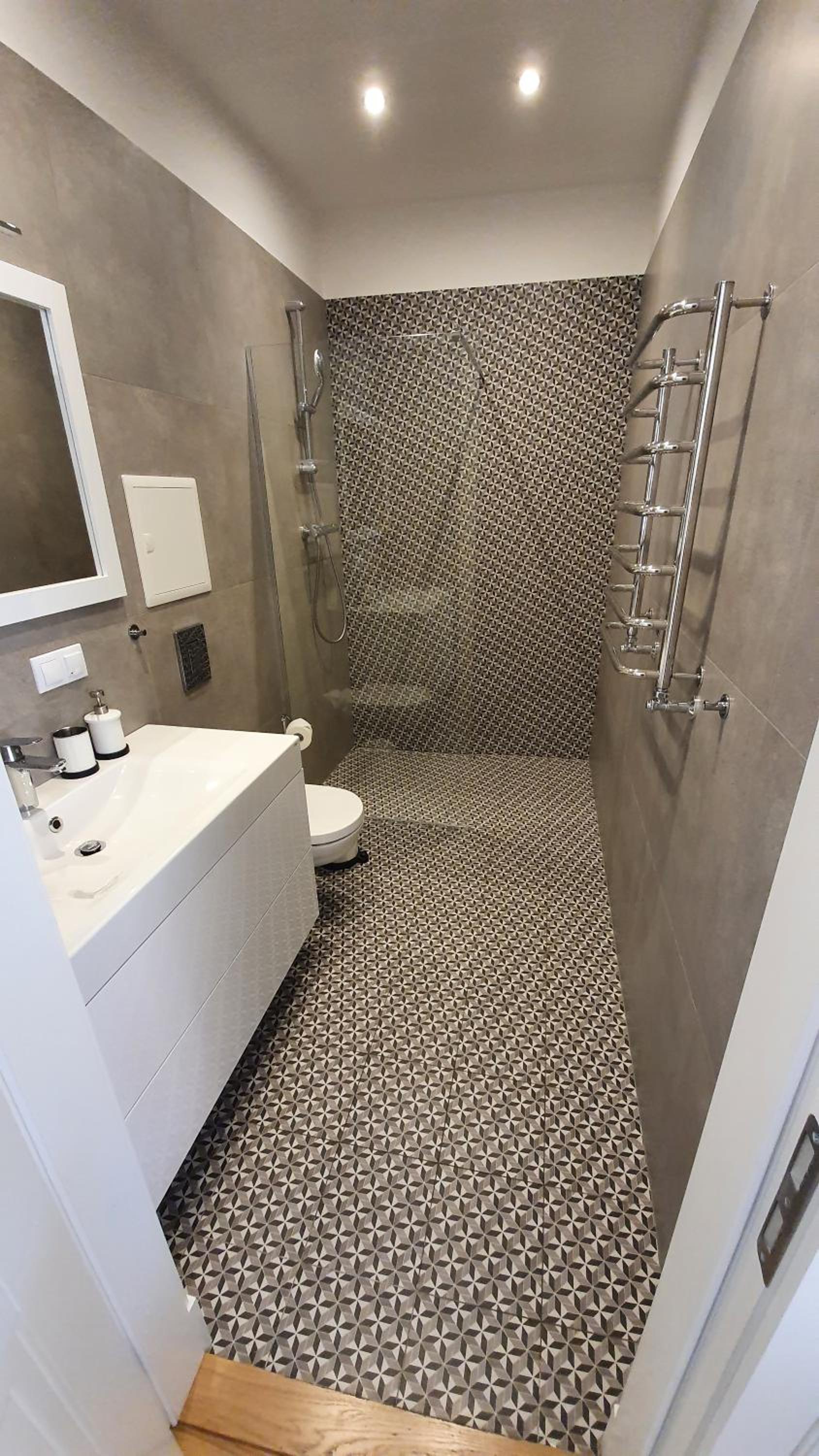 One-Bedroom Apartment - Photo 8