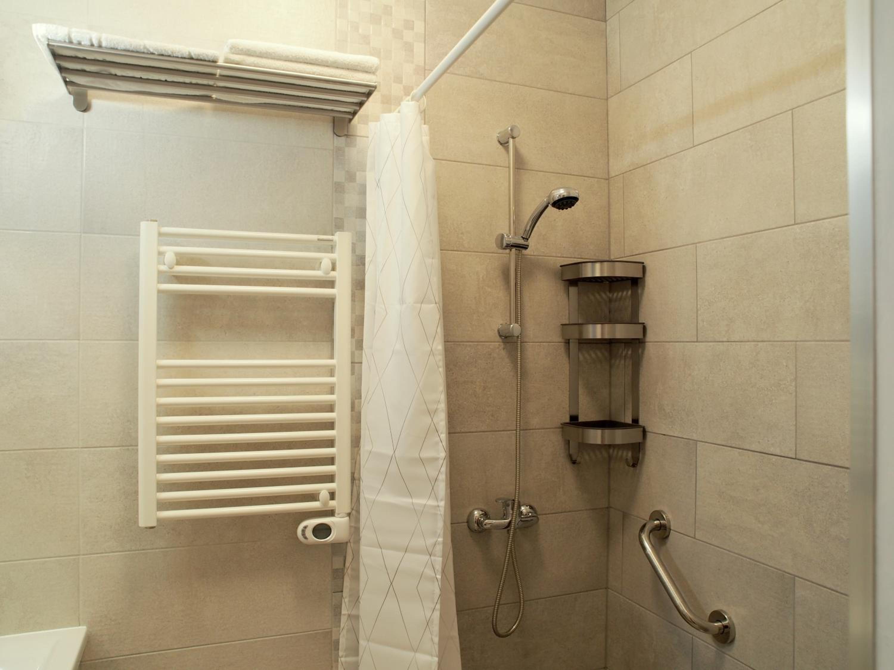 Studio Apartment - Photo 19