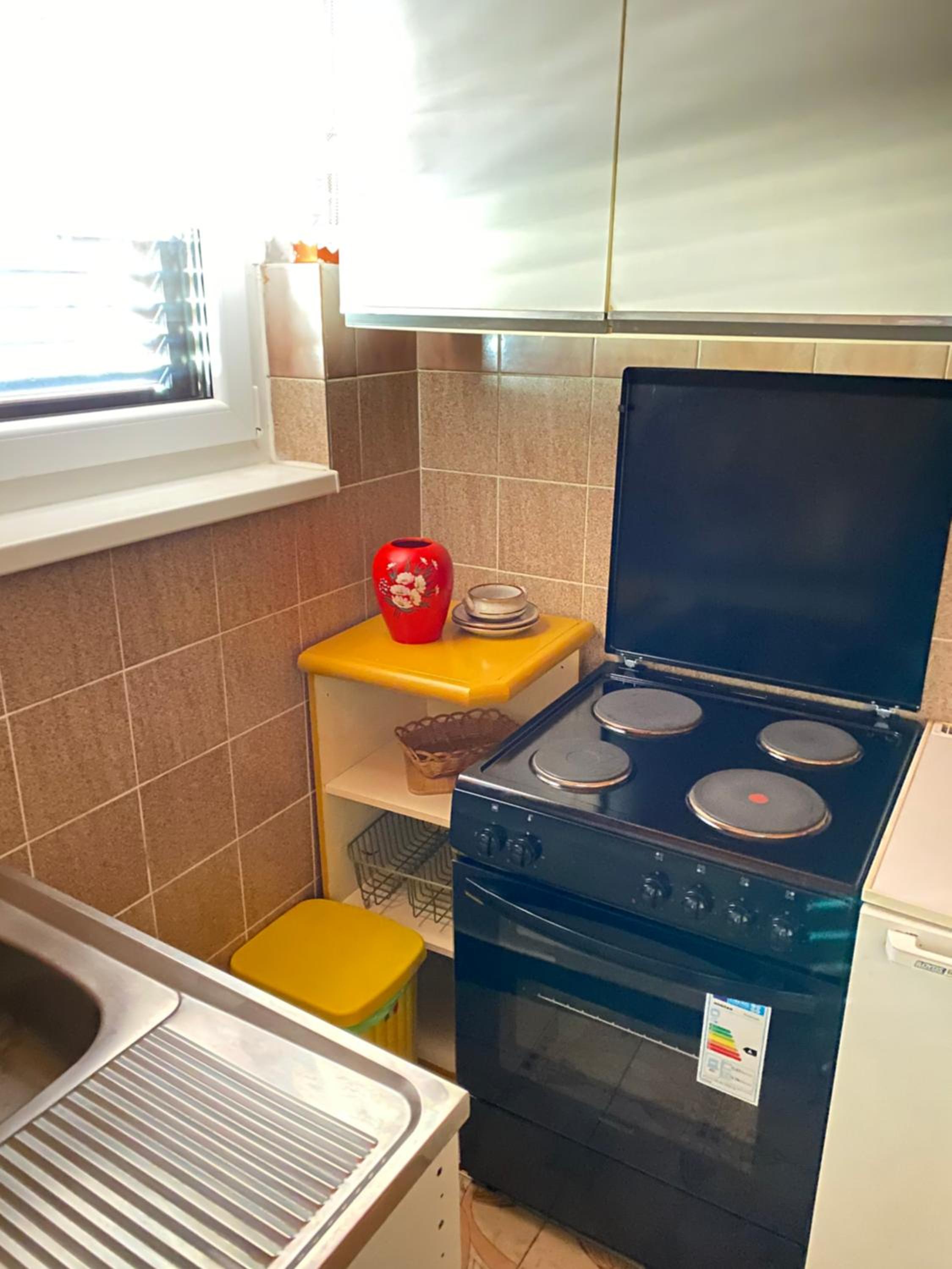One-Bedroom Apartment - Photo 18
