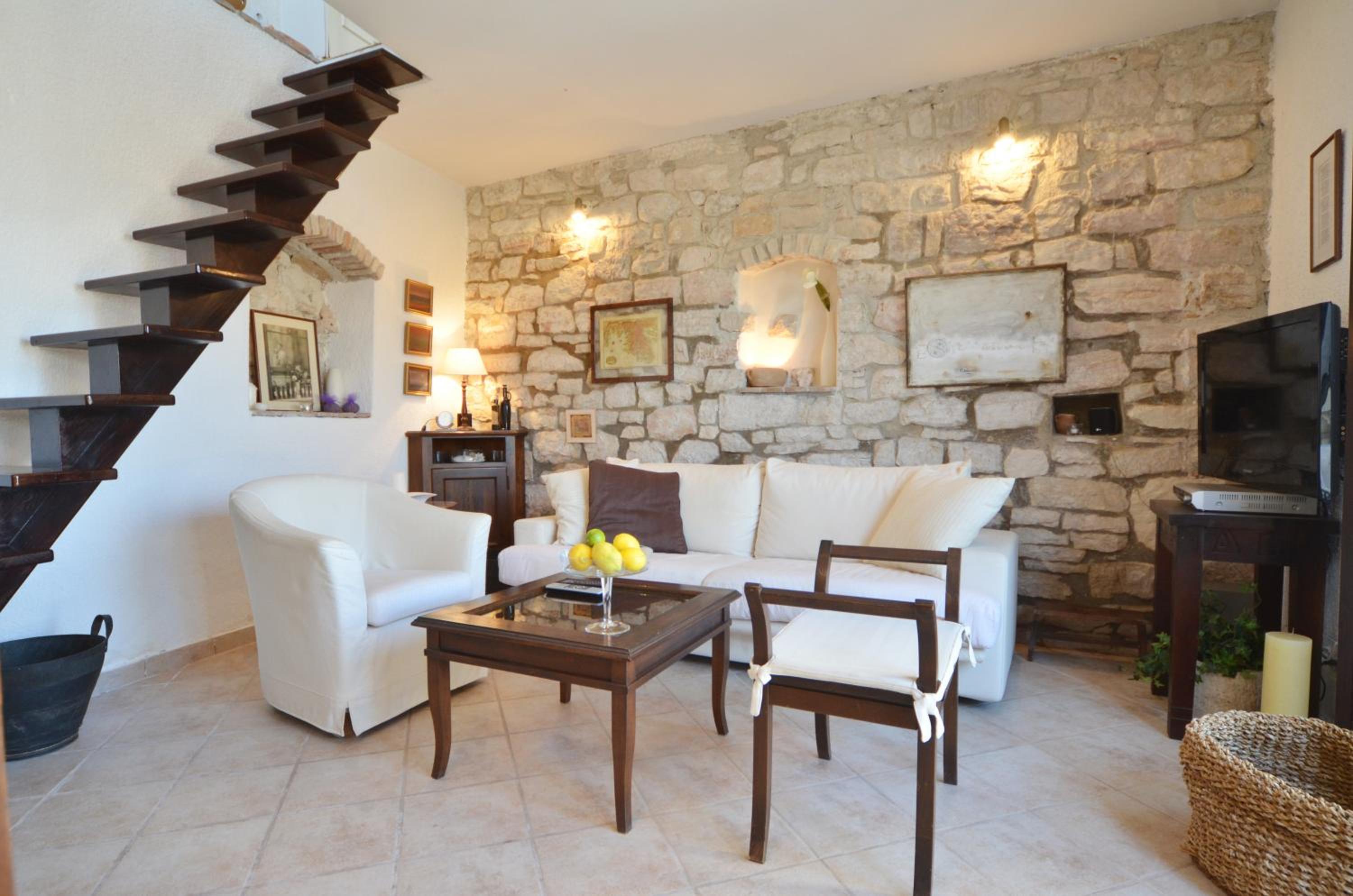 One-Bedroom Apartment with Sea View