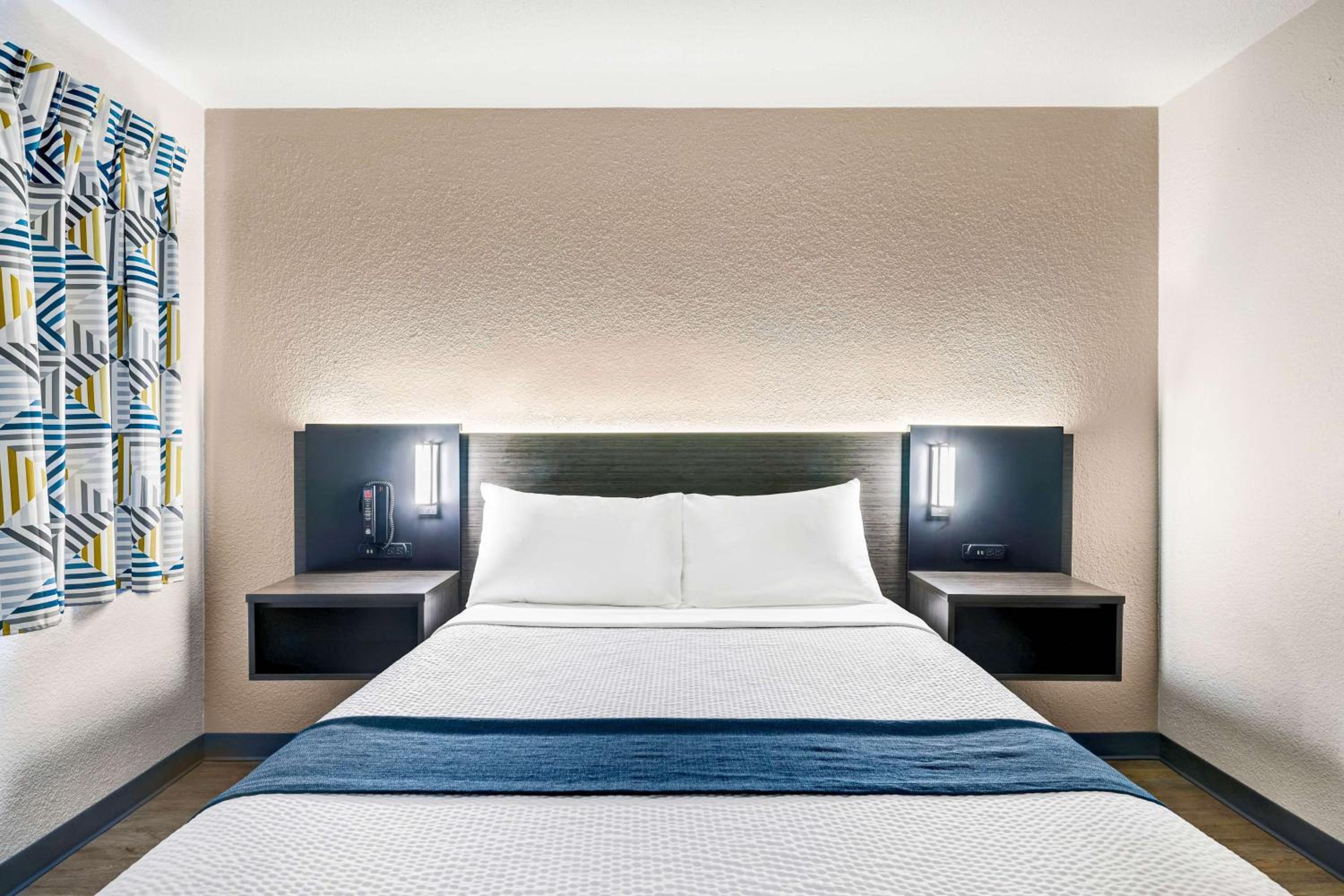 Deluxe Quadruple Room - Non-Smoking photo 2