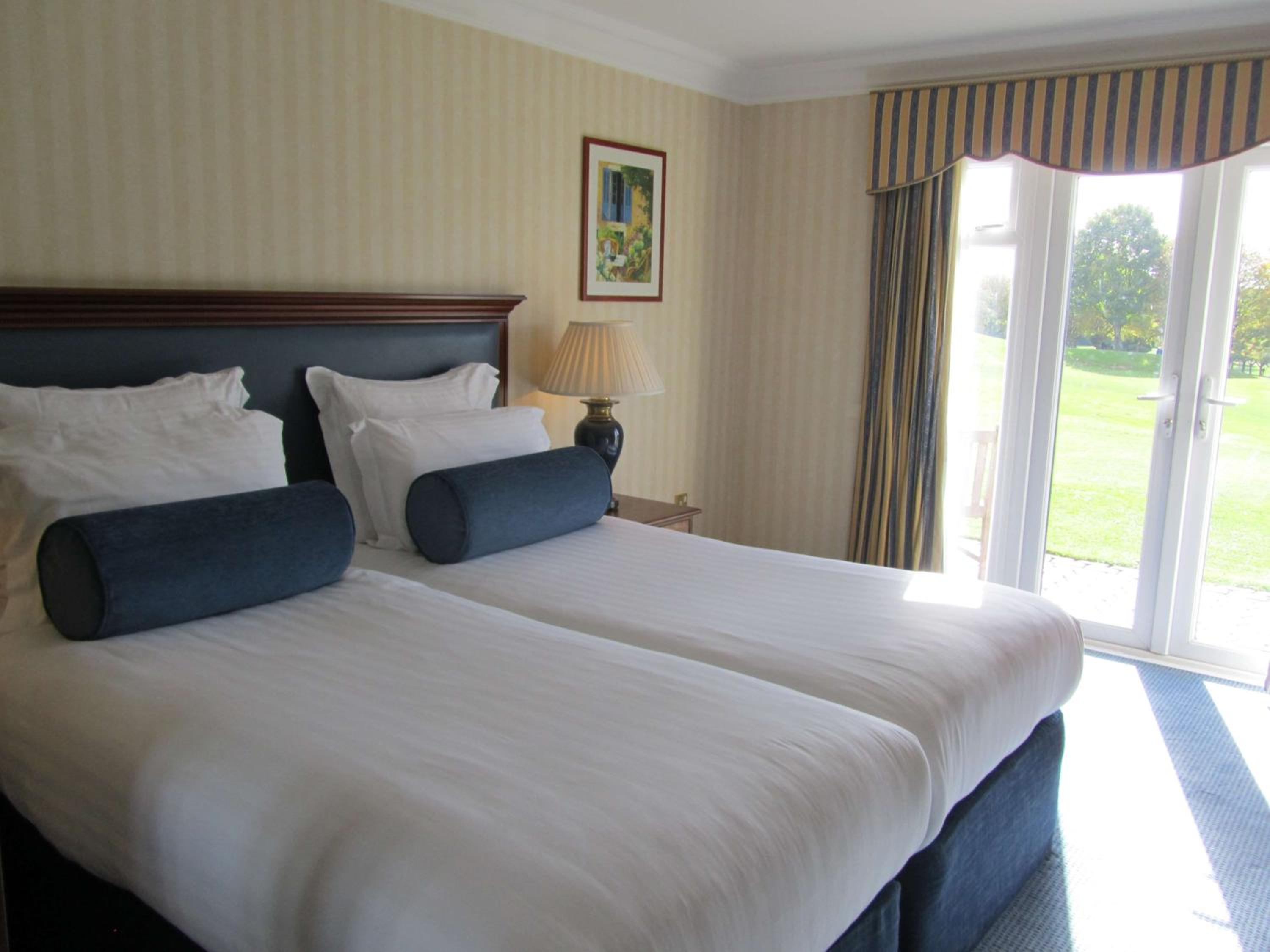 Deluxe Twin Room with View - Photo 1