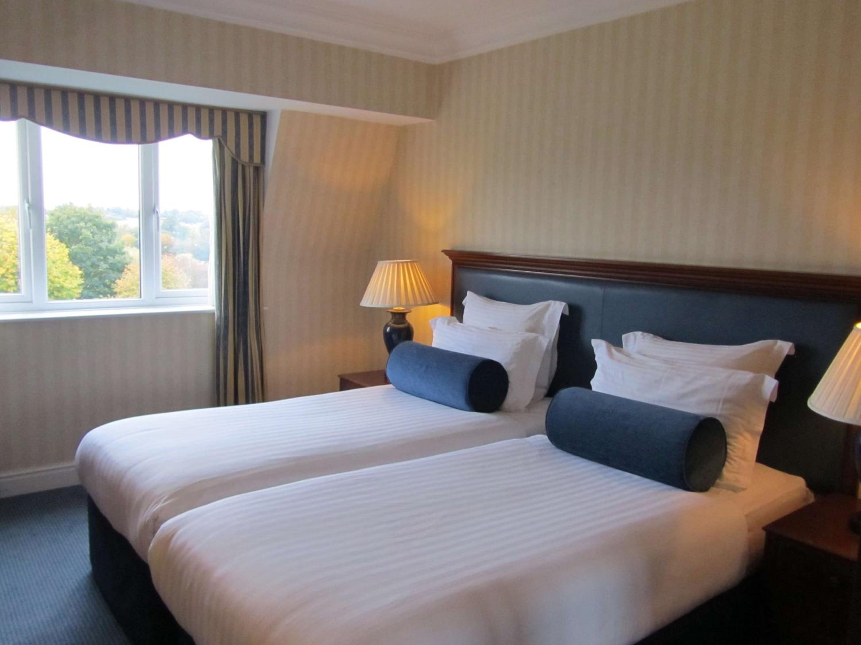 Superior Twin Room with View - Photo 1