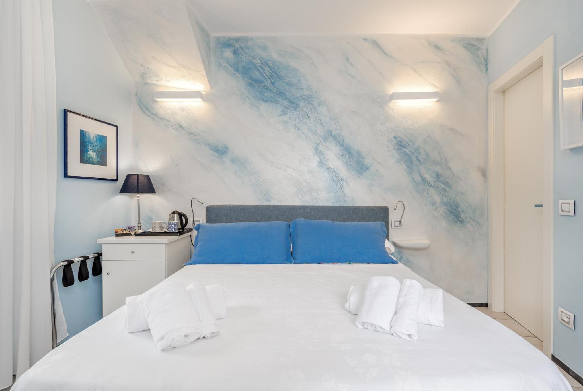Double Room with Sea View photo 2