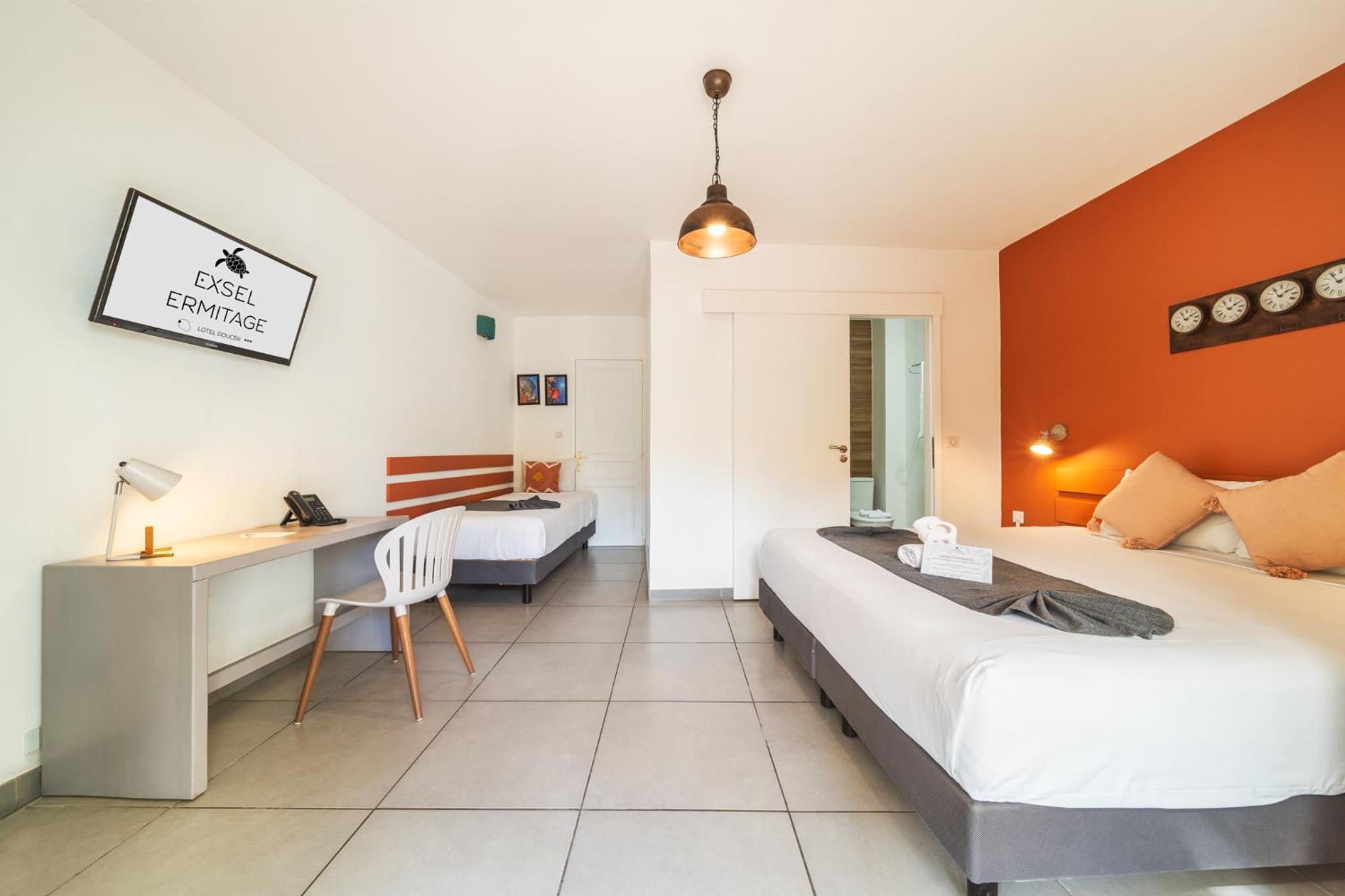 Triple Room with Garden View