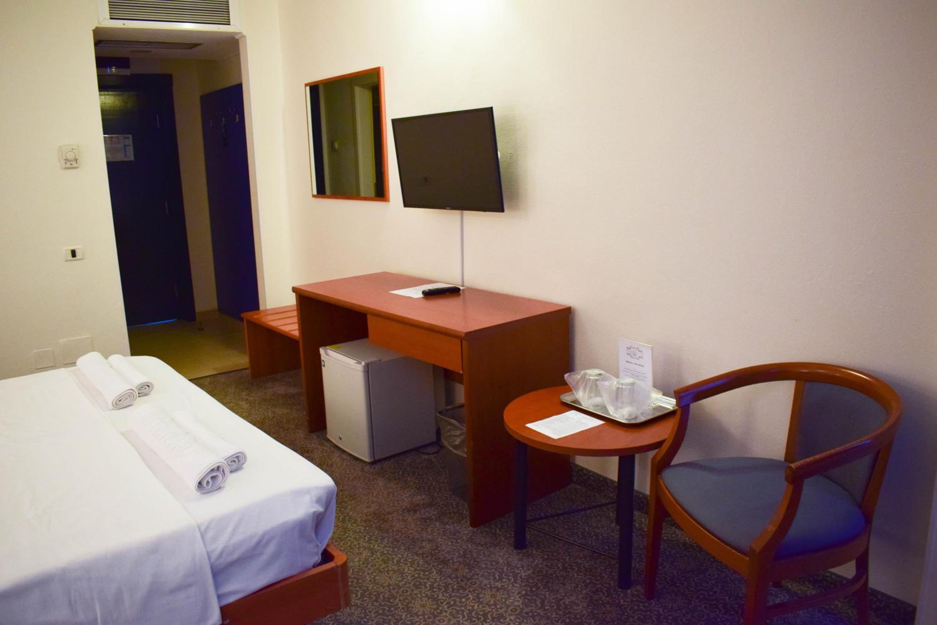 Double or Twin Room with Sea View