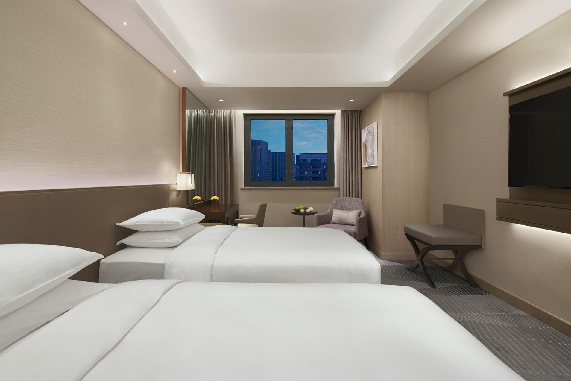 Club Twin Room