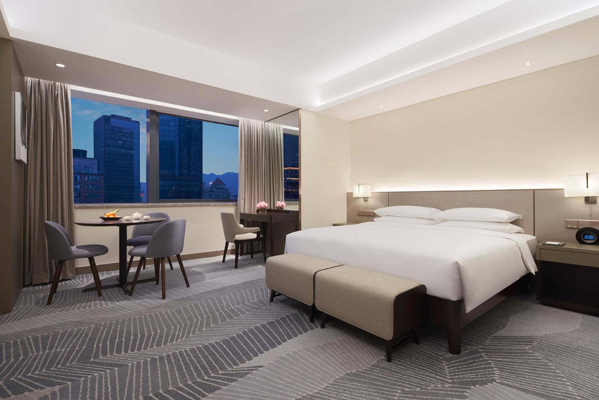 Deluxe King Room - Club Access