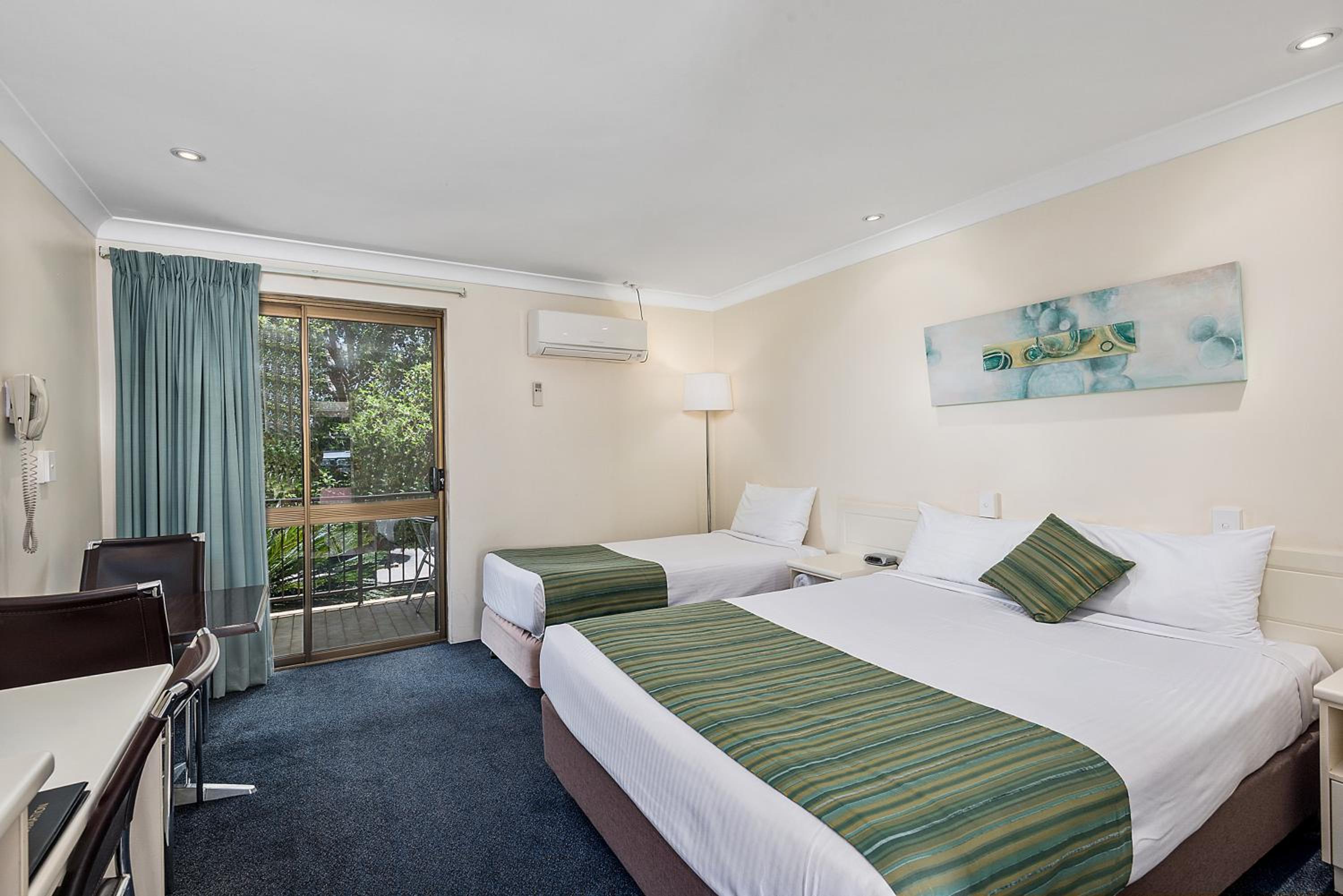 Superior Twin Room - Photo 3