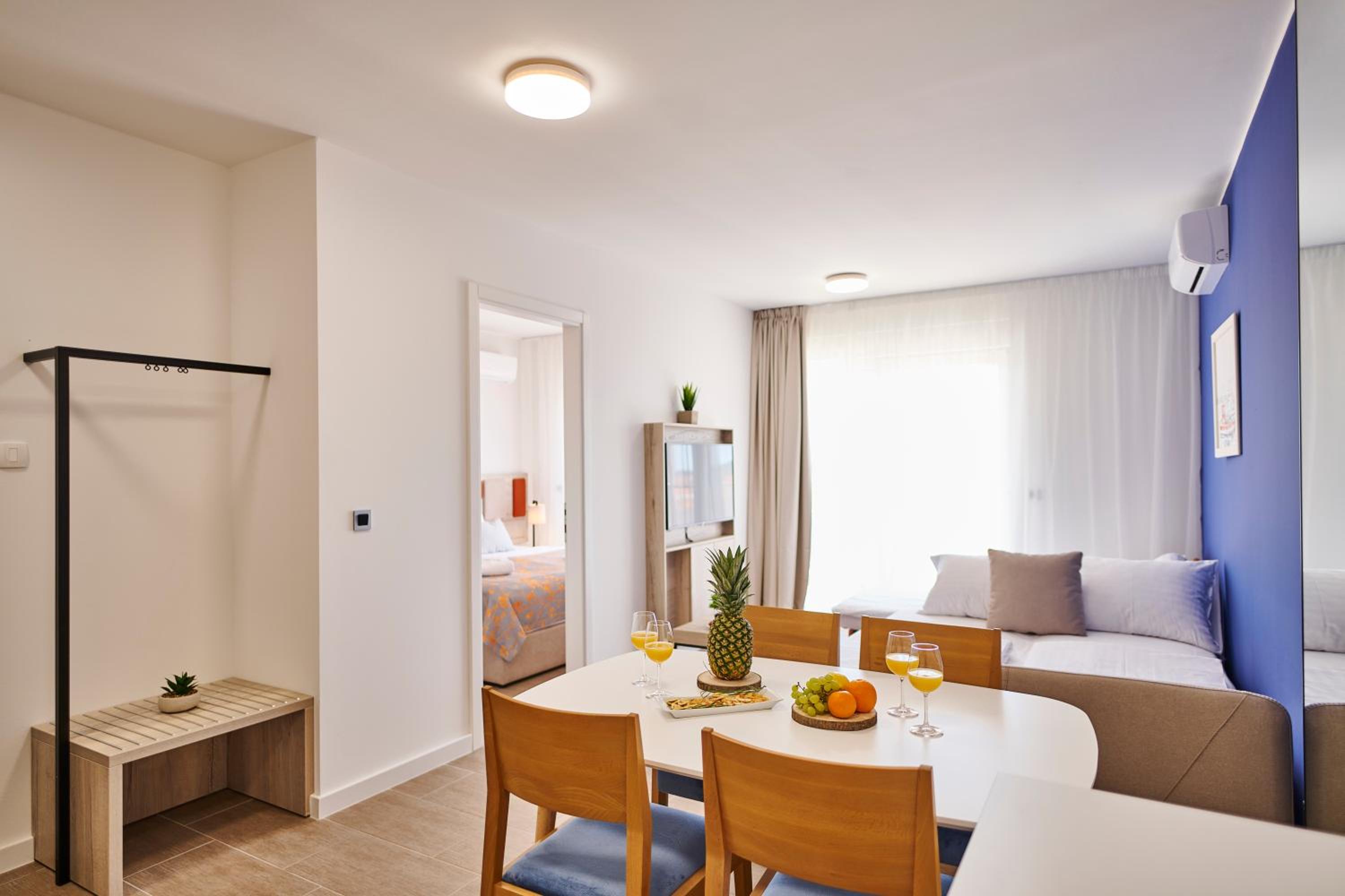 One-Bedroom Apartment with Balcony - Photo 10