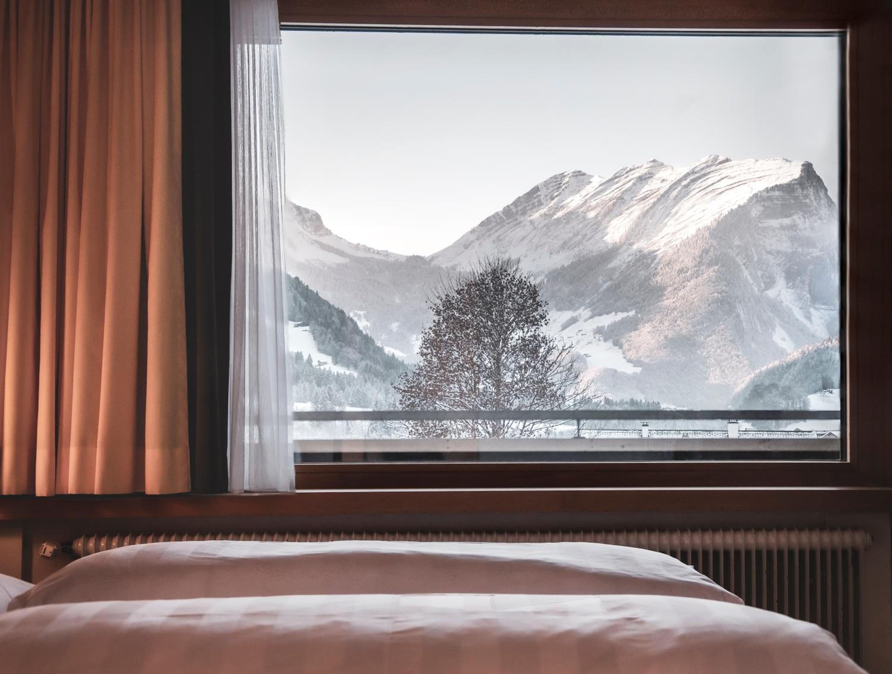 Double Room with Balcony - Photo 4