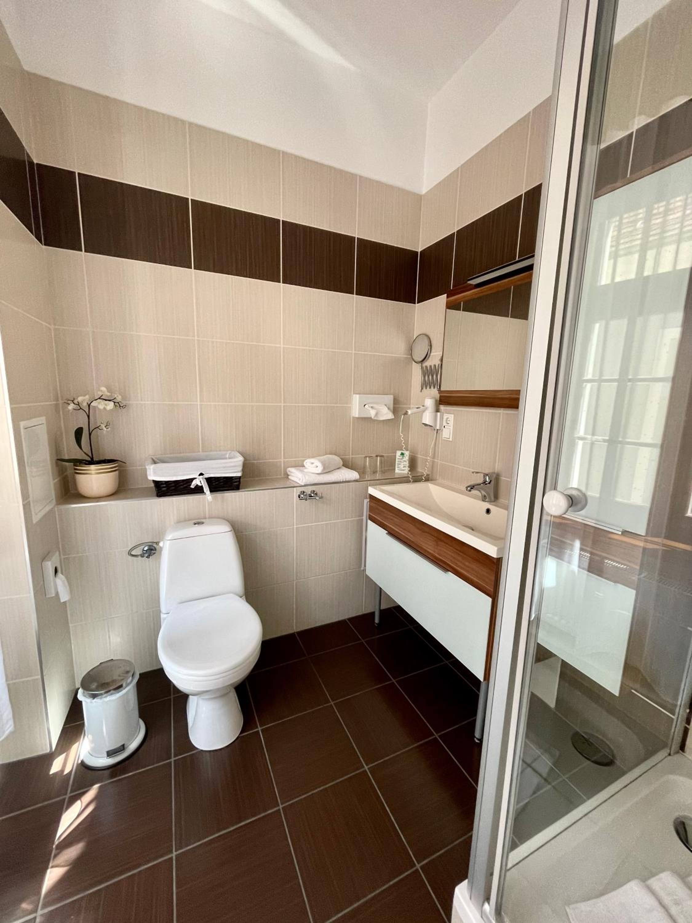 Einzelzimmer Hotel **** photo 2