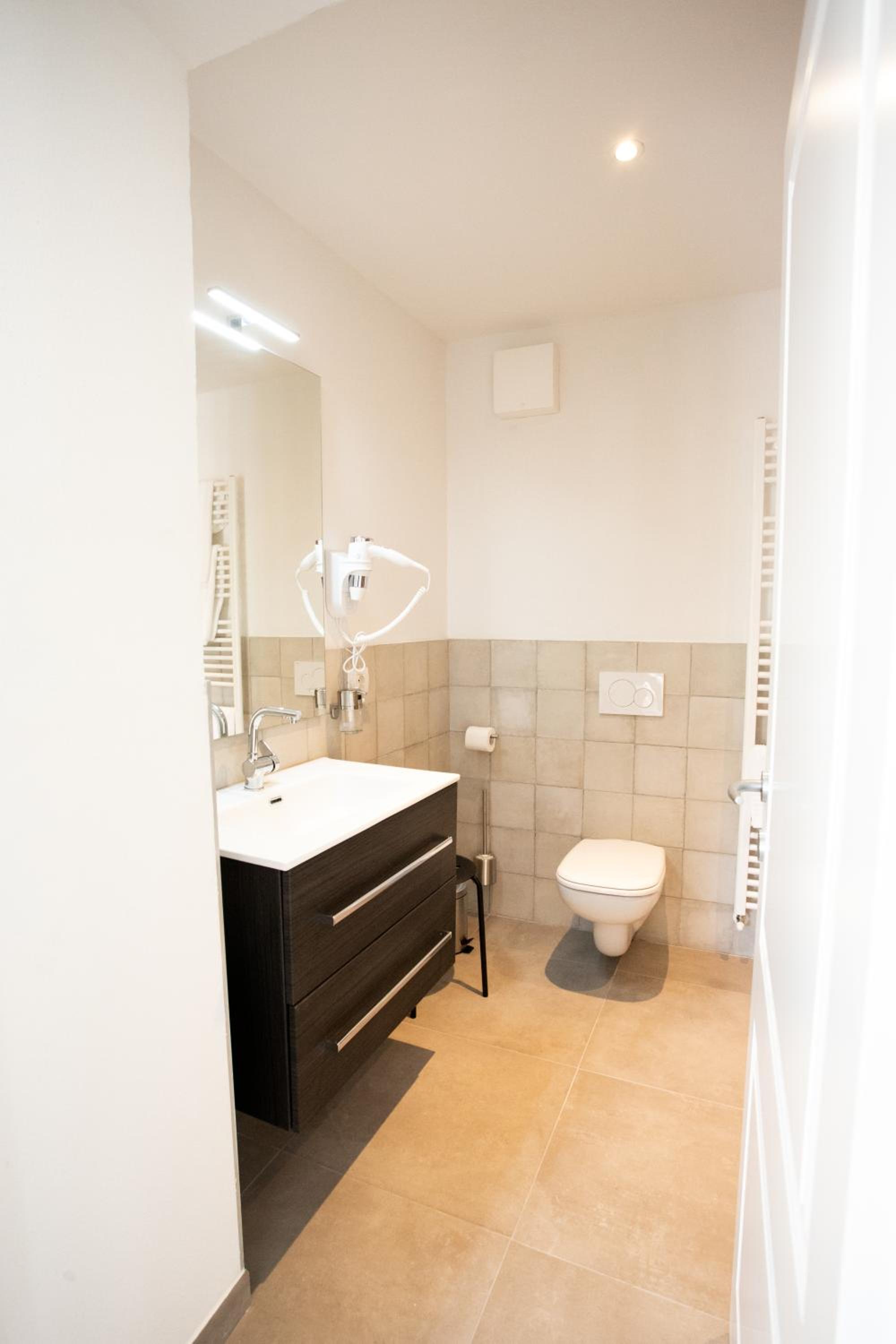 Double Room with Garden View - Photo 5