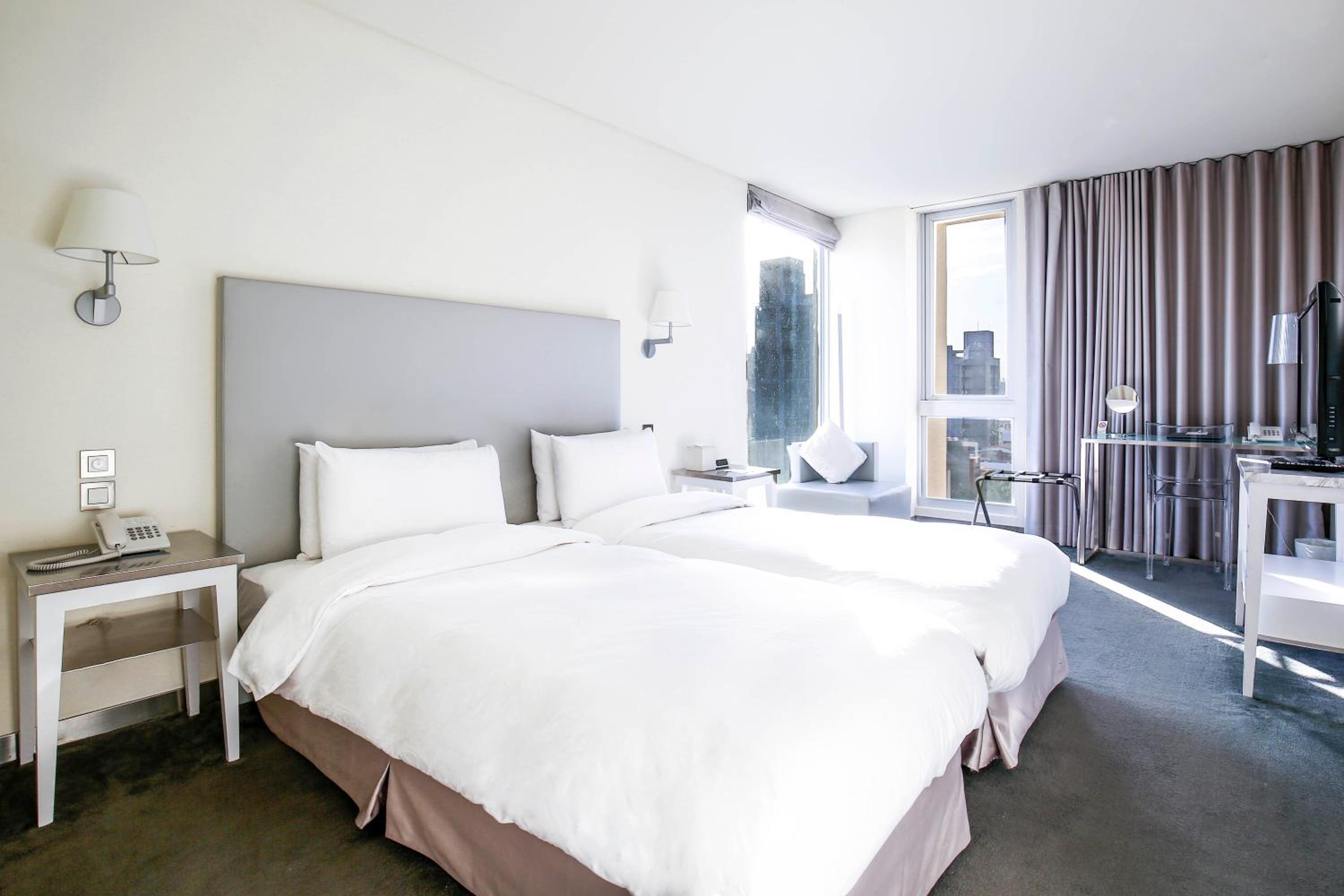Elite Twin Room