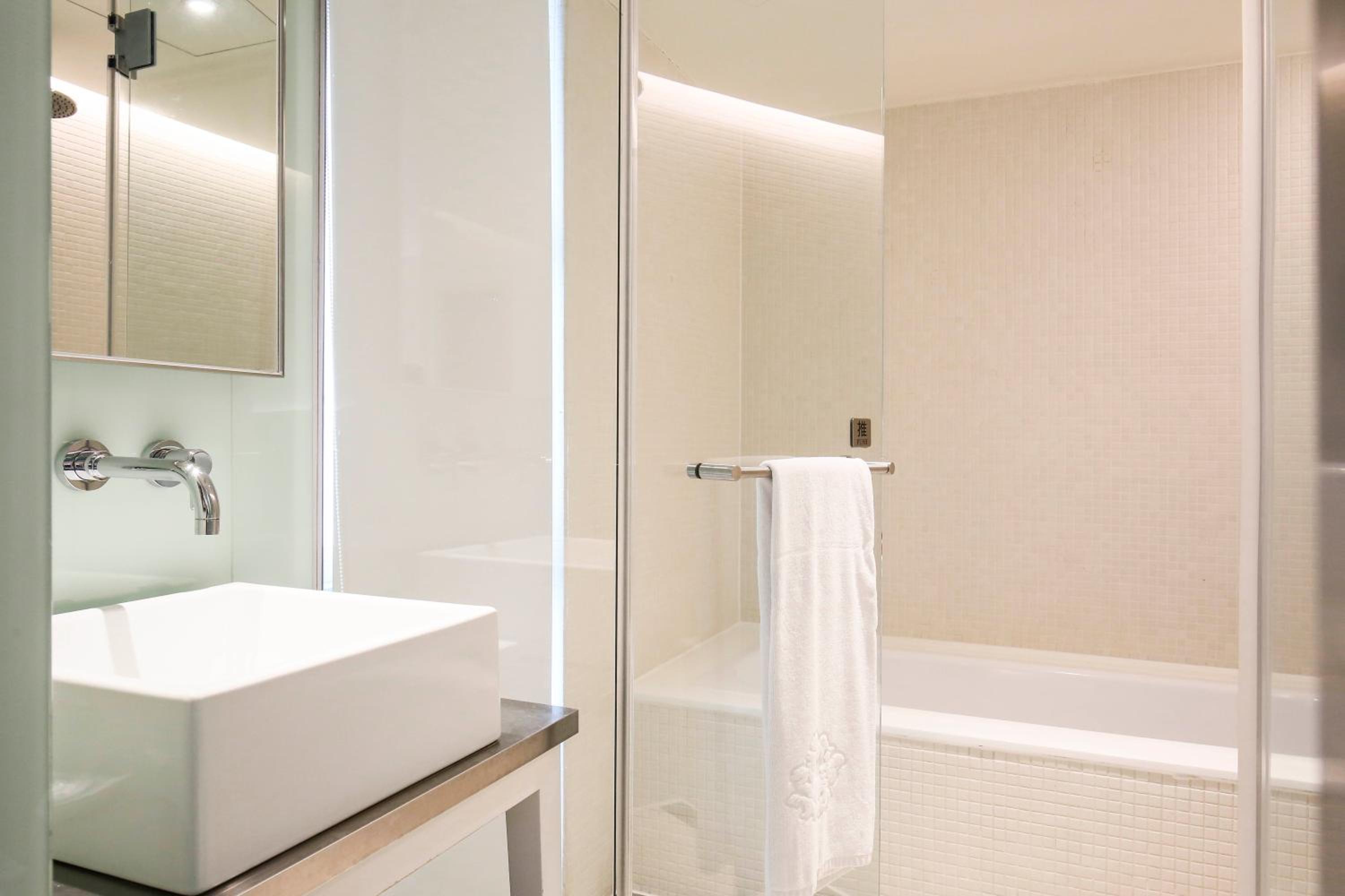 Elite Twin Room