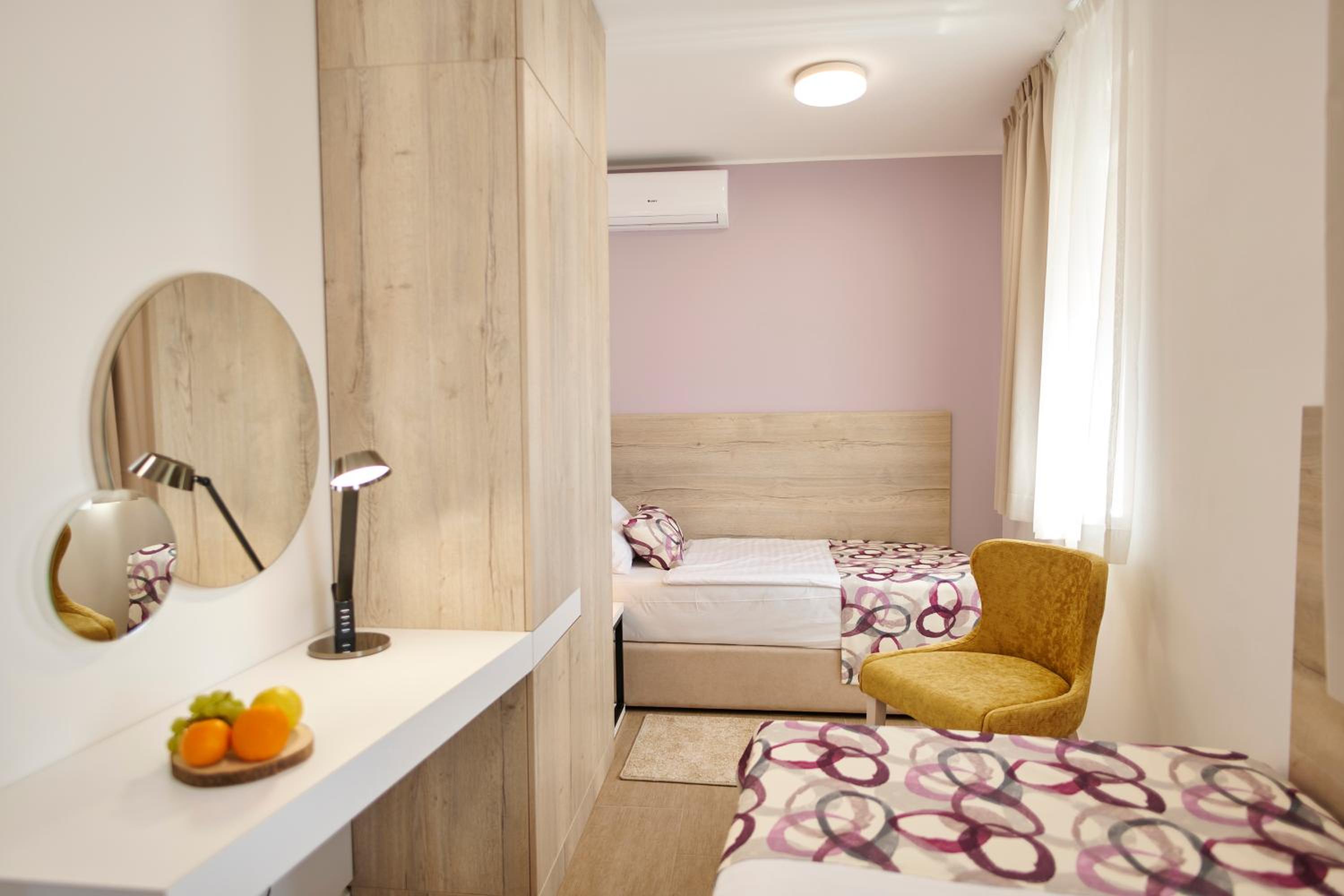 Two-Bedroom Apartment with Balcony - Photo 20