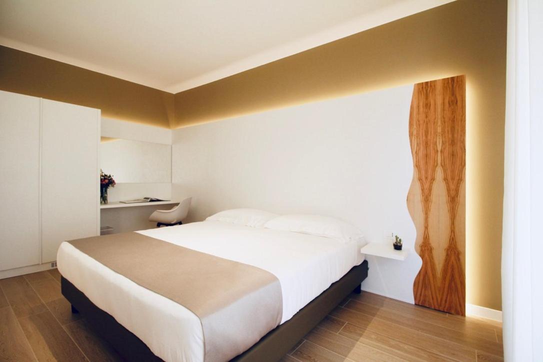 Standard Double Room photo 3