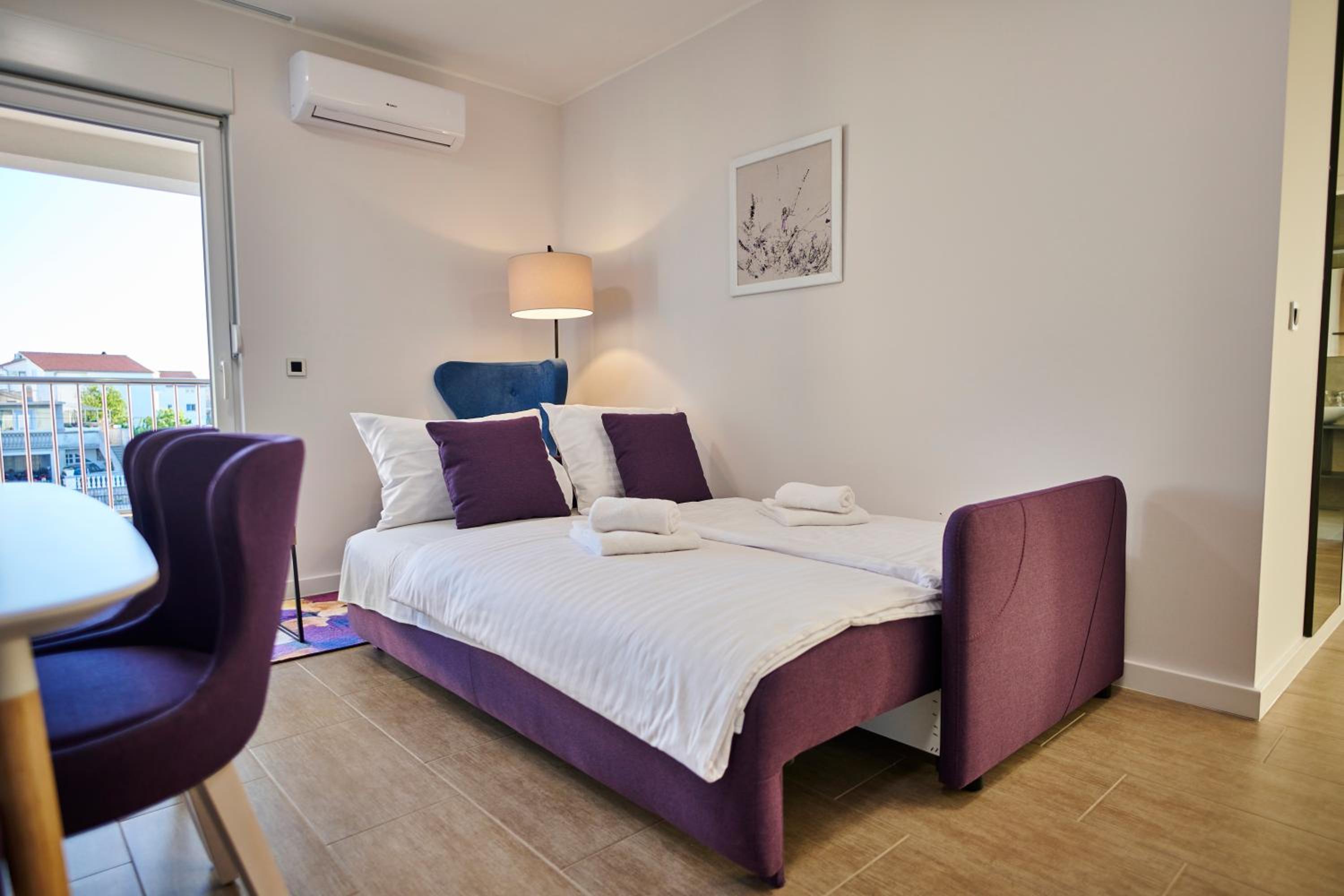 Two-Bedroom Apartment with Balcony - Photo 8