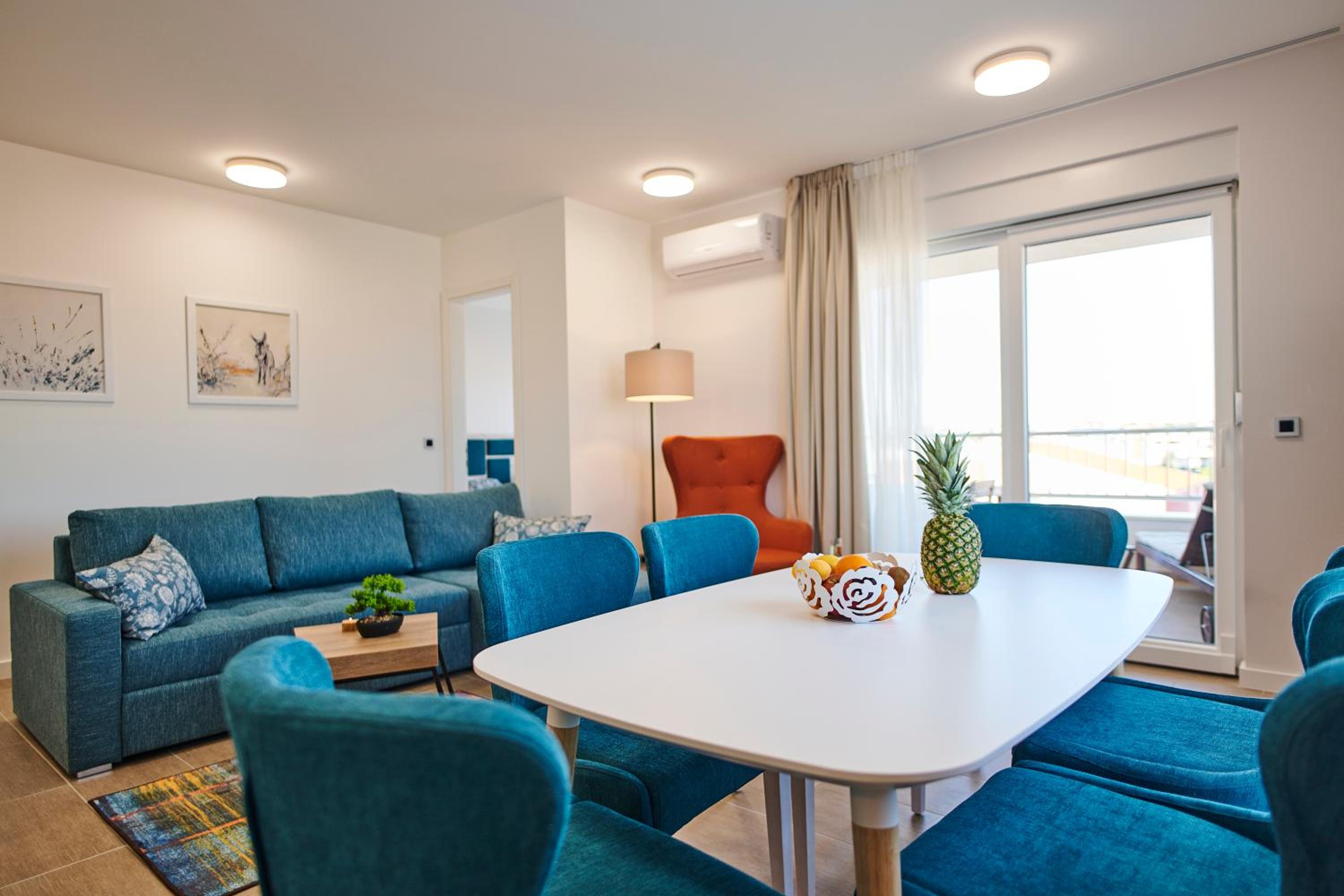 Two-Bedroom Apartment with Balcony - Photo 17