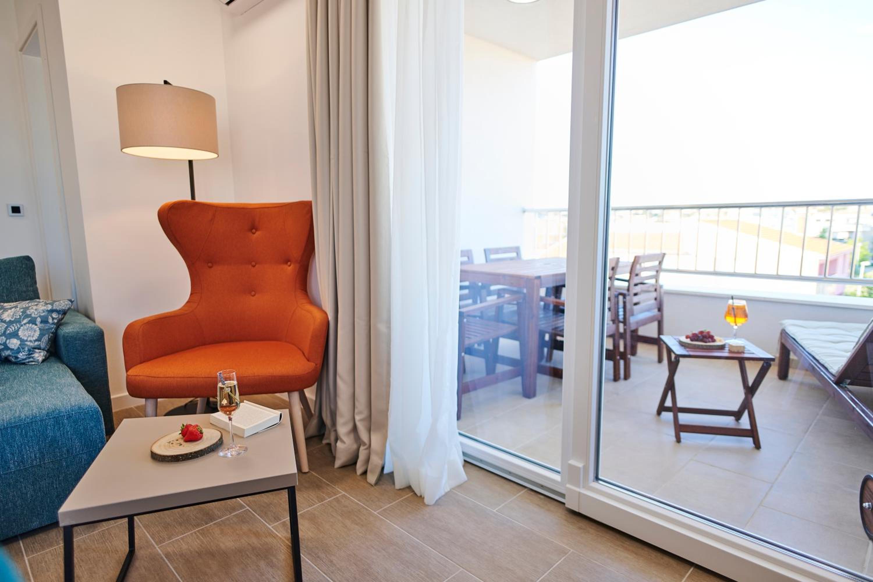 Two-Bedroom Apartment with Balcony - Photo 2