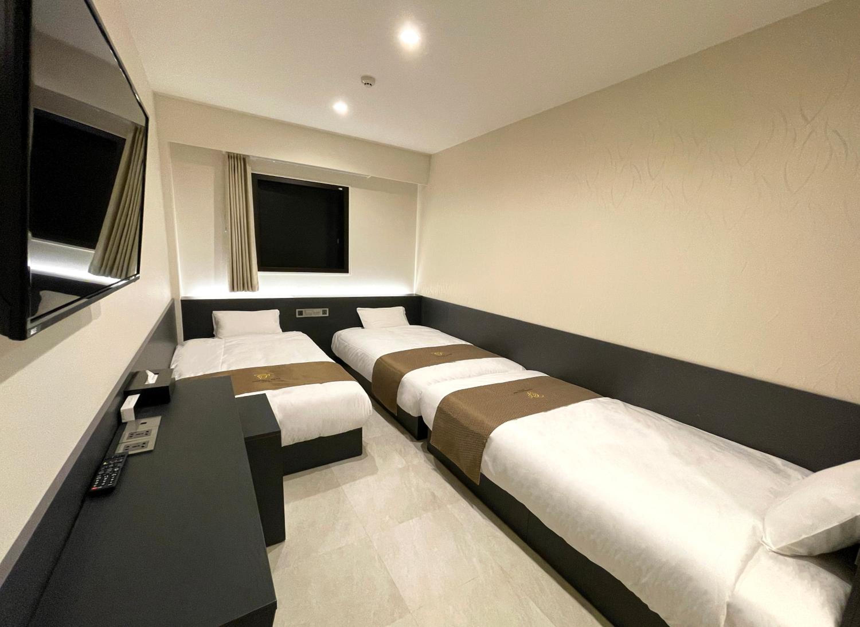 Comfort Triple Room
