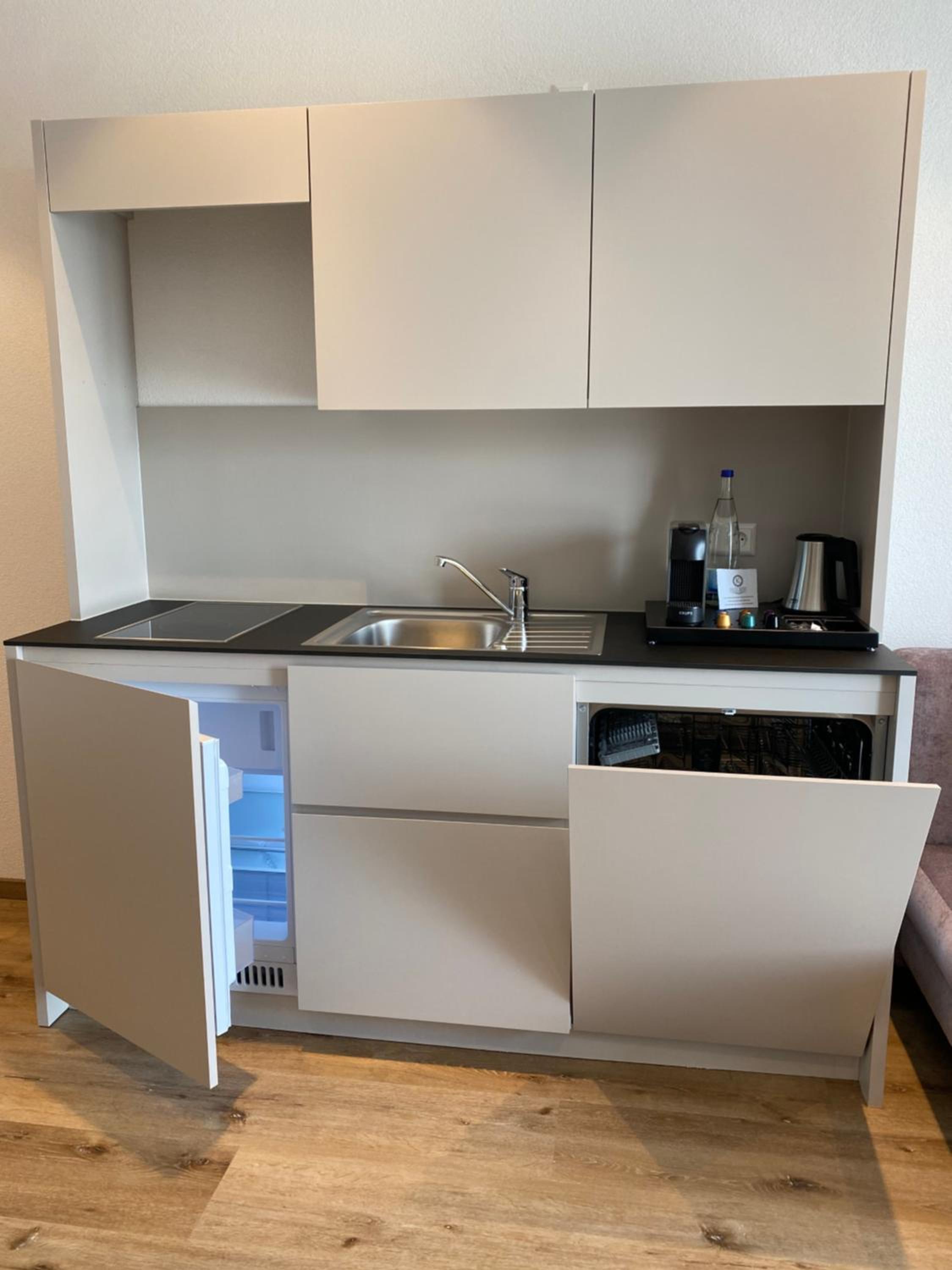 Two-Bedroom Apartment - Photo 2