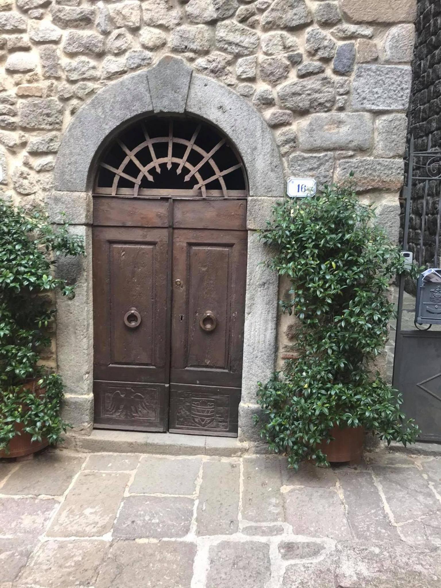 Three-Bedroom Apartment photo 2