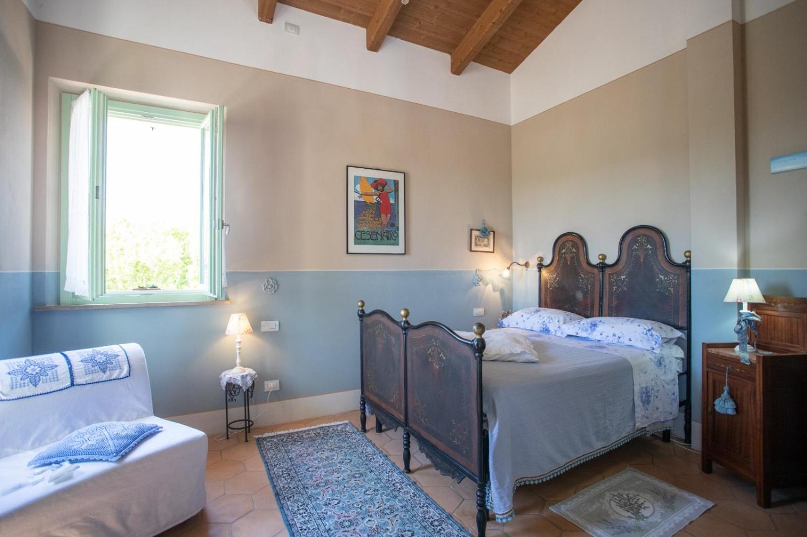 Deluxe Room - Photo 8
