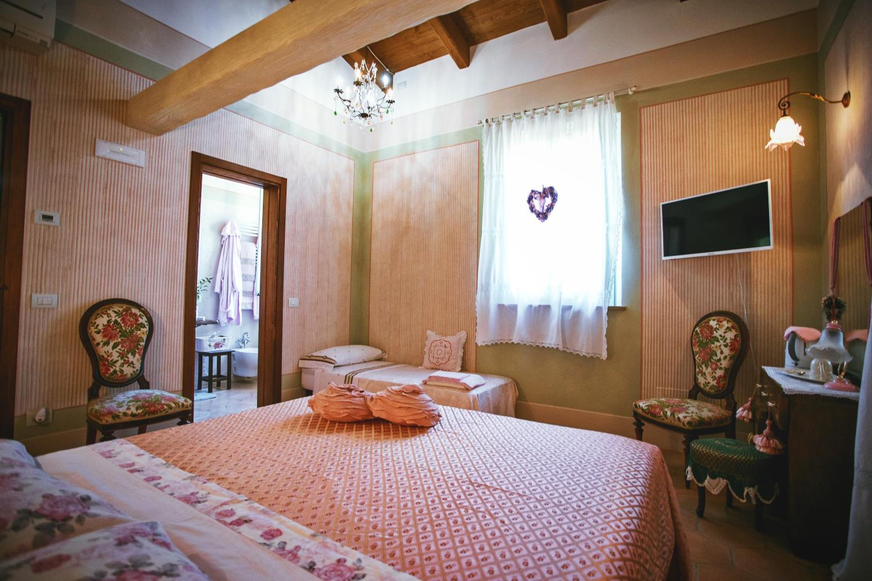 Superior Double Room - Photo 5