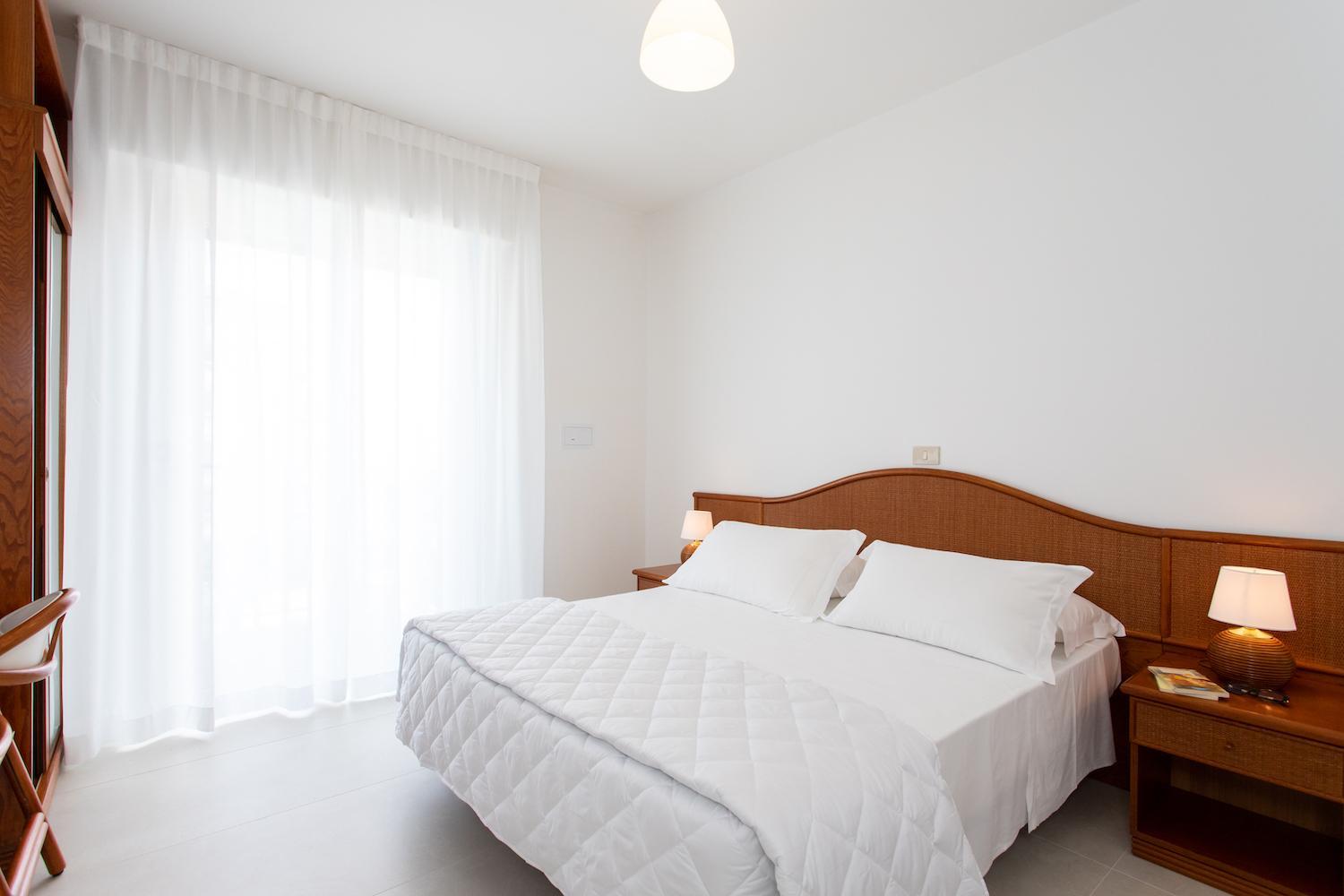 Double or Twin Room with Partial Sea View photo 1