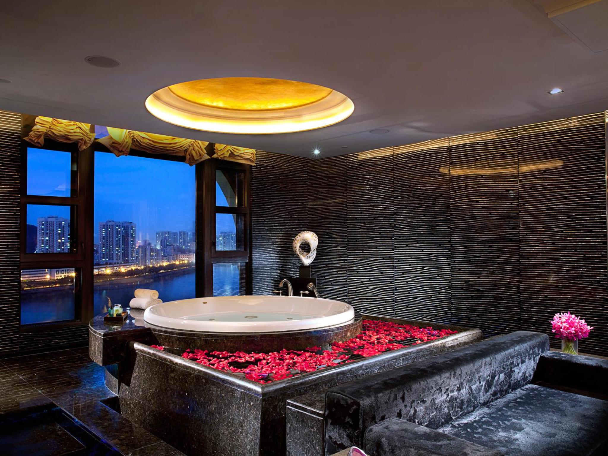 One-Bedroom Mansion with Privilege Benefit - Photo 5