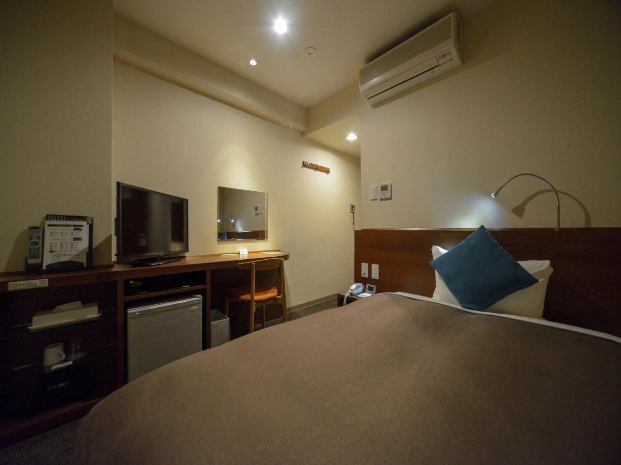 Single Room - Non-Smoking photo 1