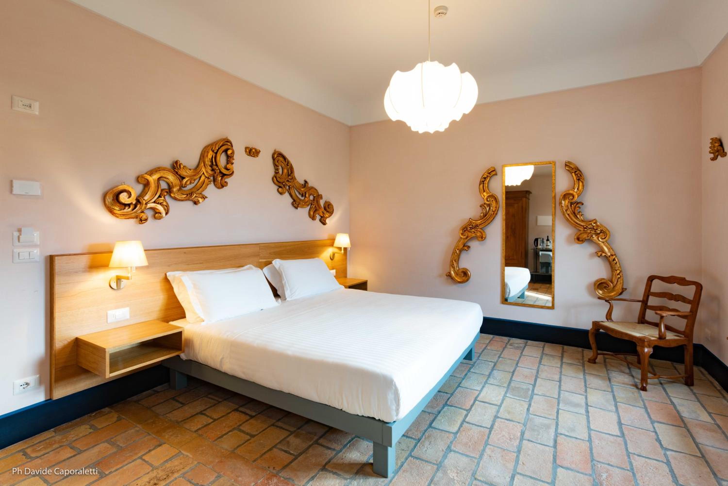 Double Room - Photo 16