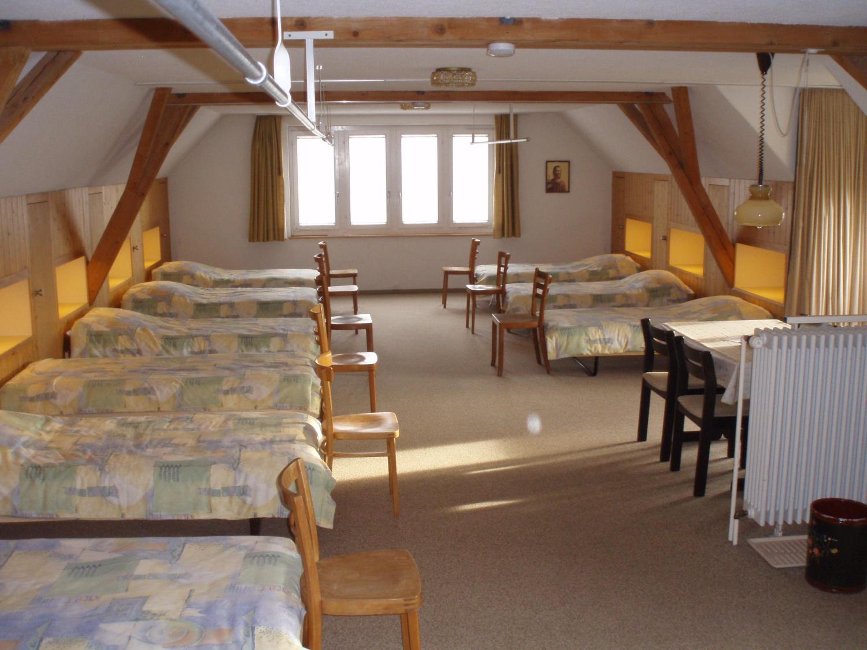 Single Bed in 11-Bed Dormitory Room photo 3