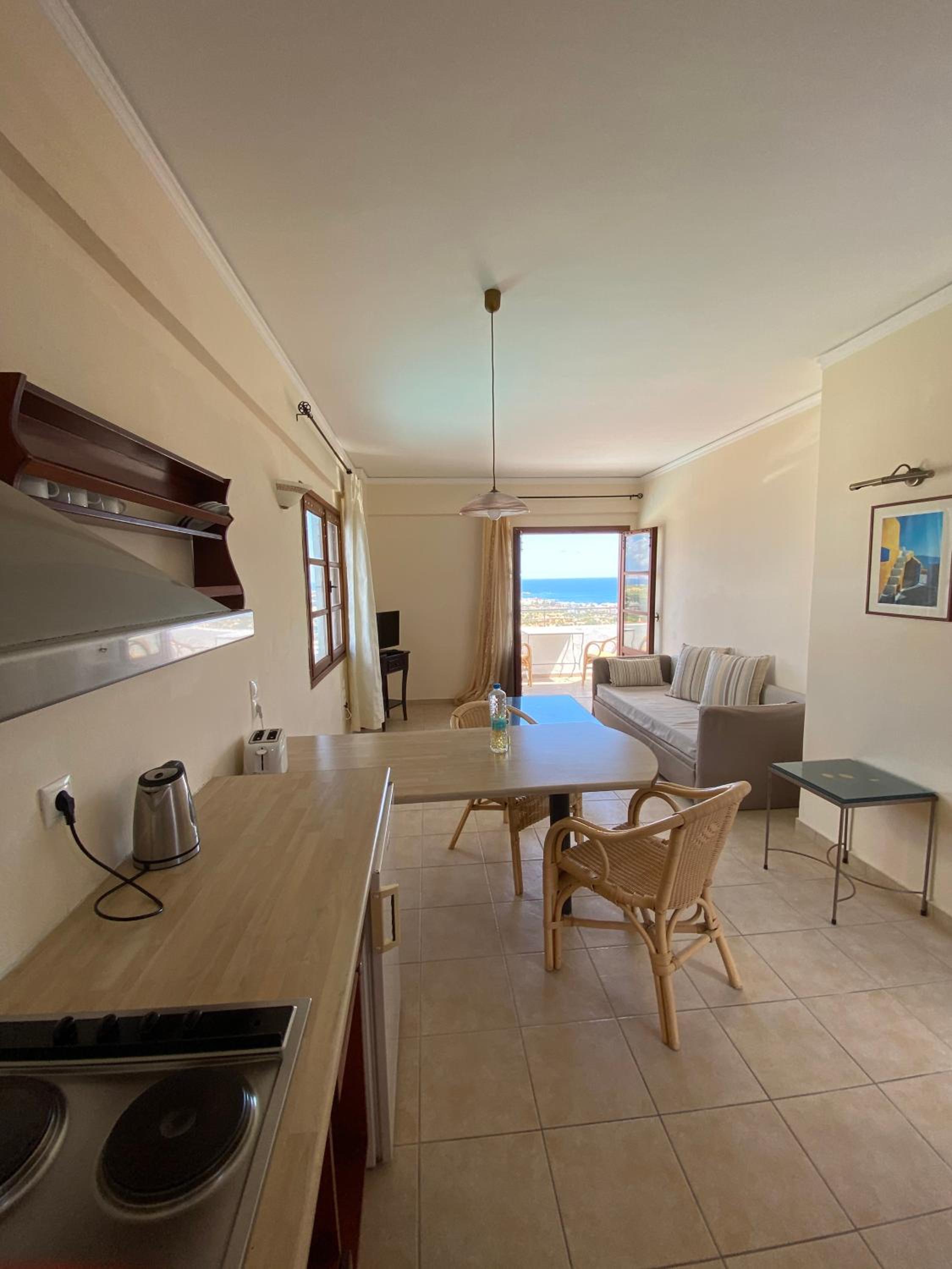 Suite with Sea View - Photo 9