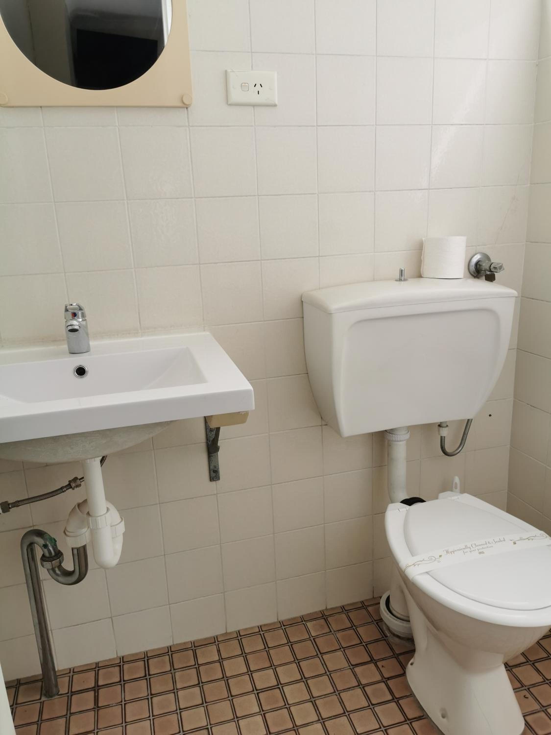 Budget Single Room photo 3