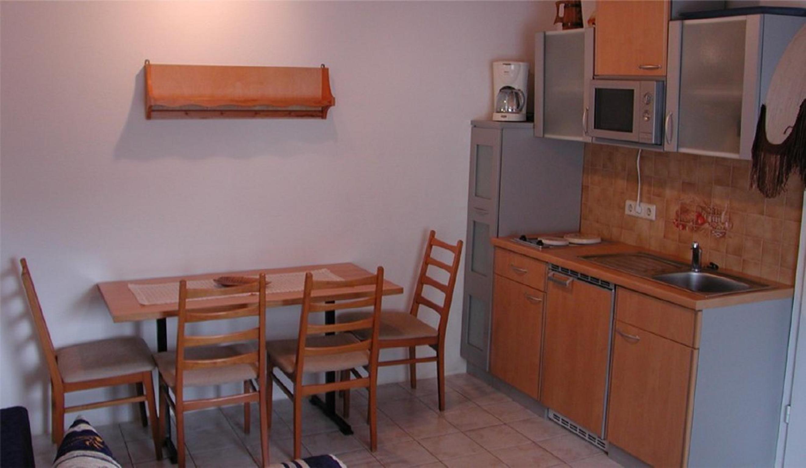 One-Bedroom Apartment photo 2