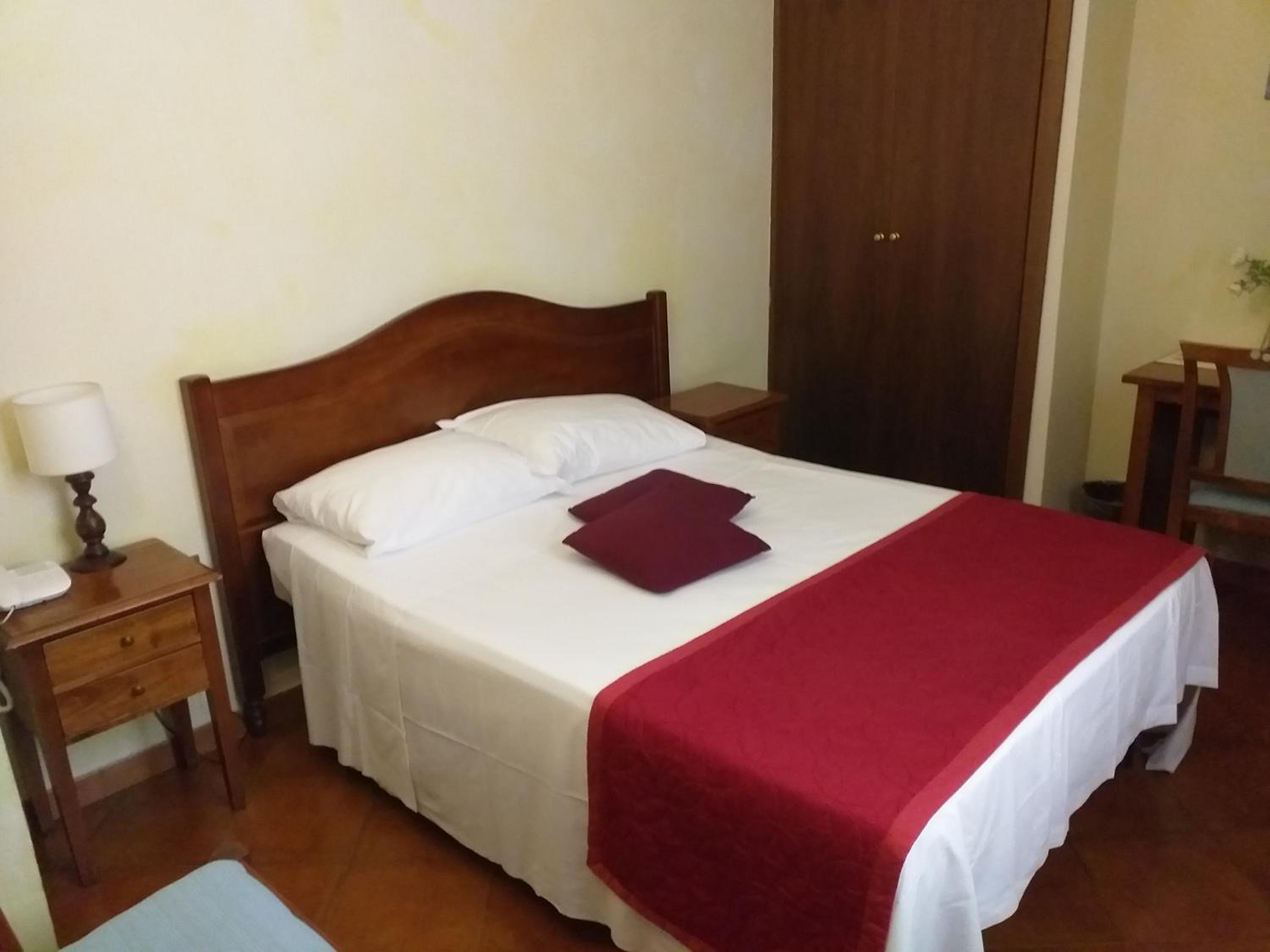 Economy Double Room photo 1