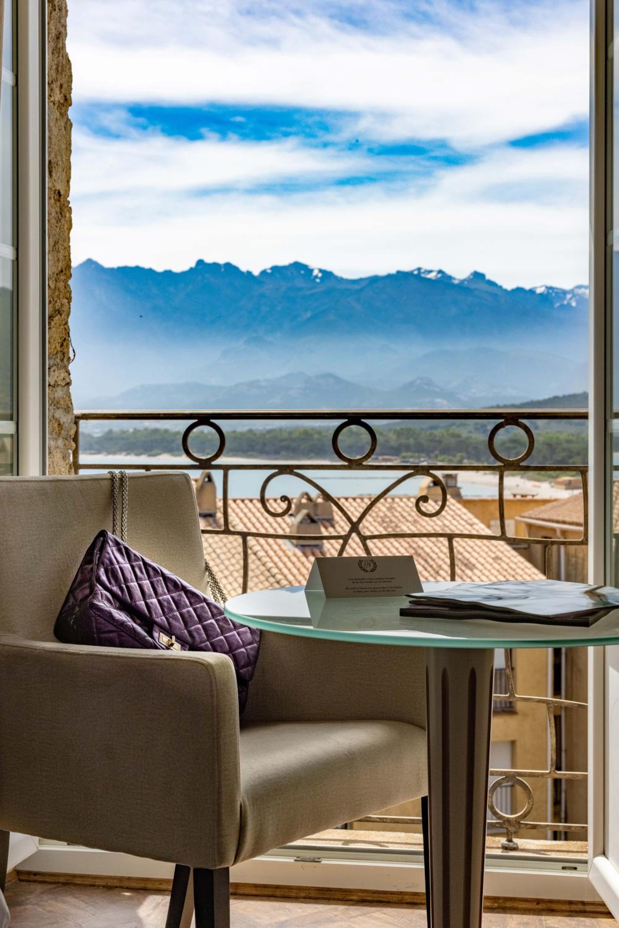 Chambre Supérieure – Vue sur Mer Chambre Supérieure – Vue sur Mer