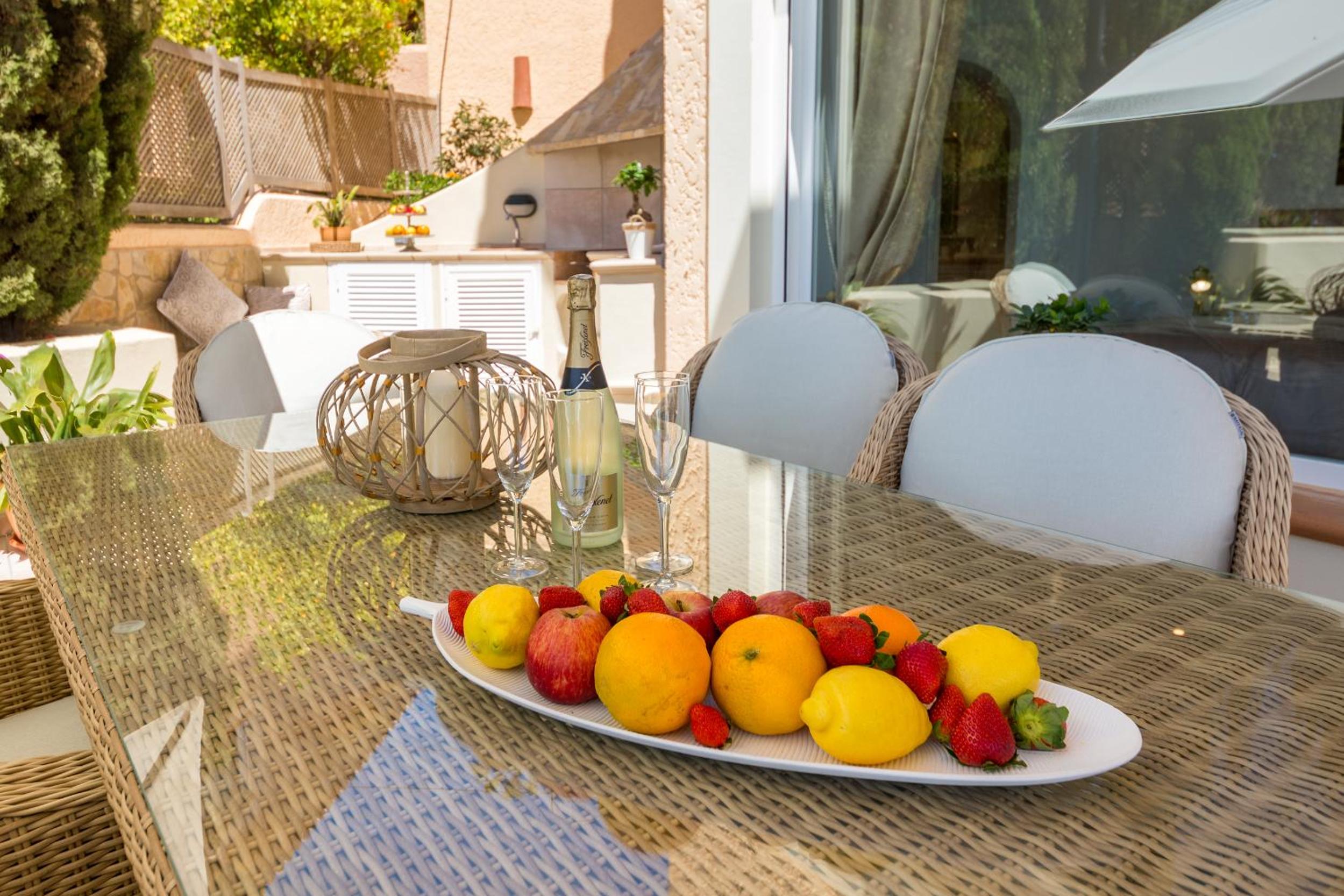 Villa photo 3