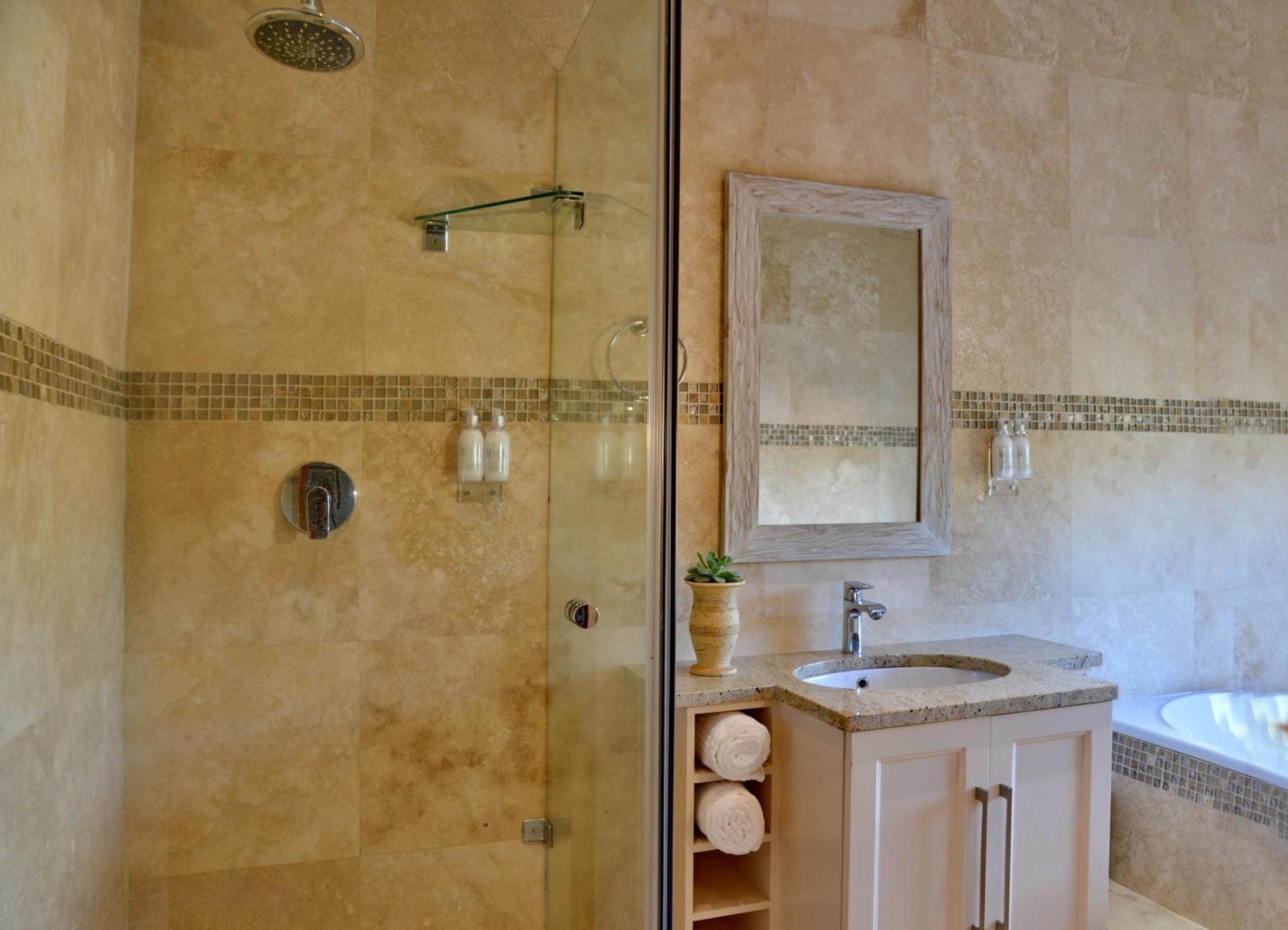 Deluxe Double Room - Photo 10