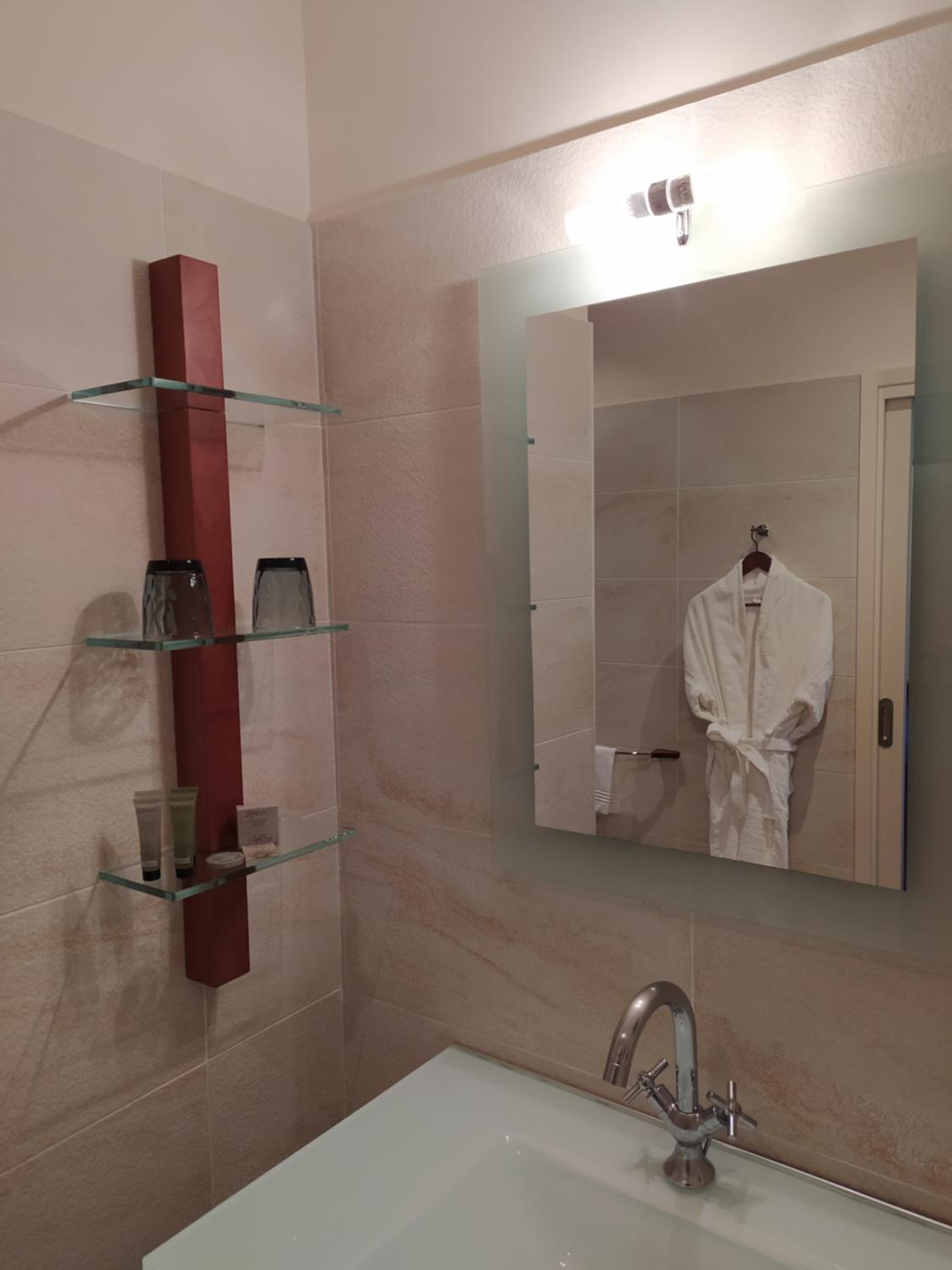 Junior Suite - Photo 6