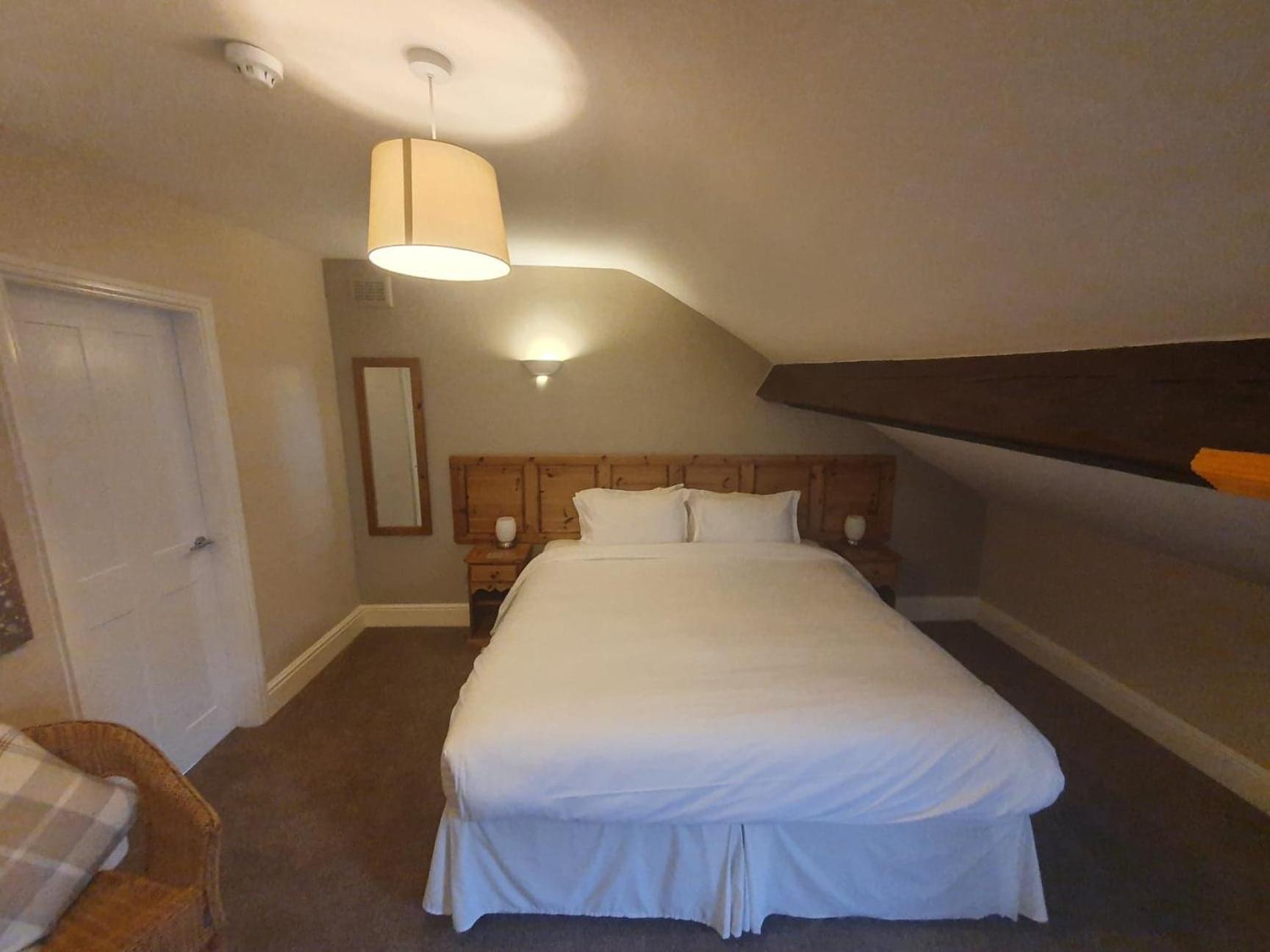 Family Room - Photo 2