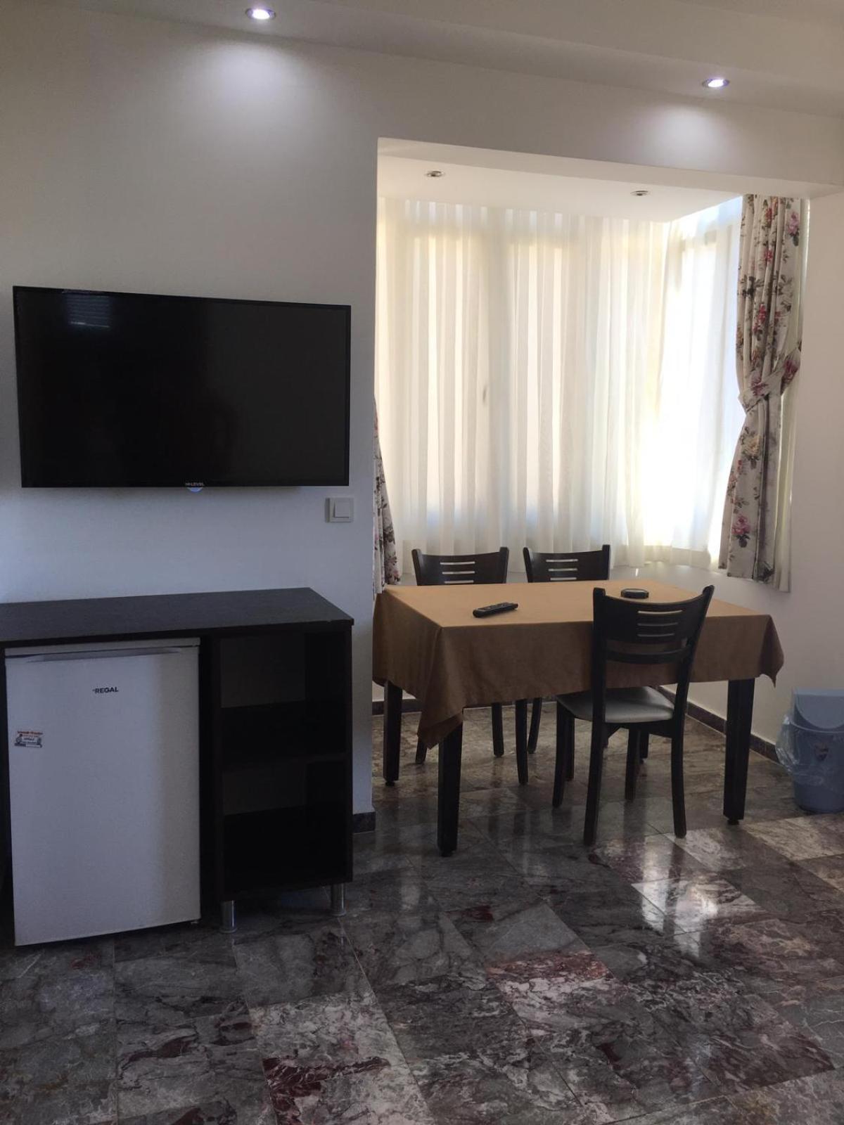 Deluxe Apartment photo 3