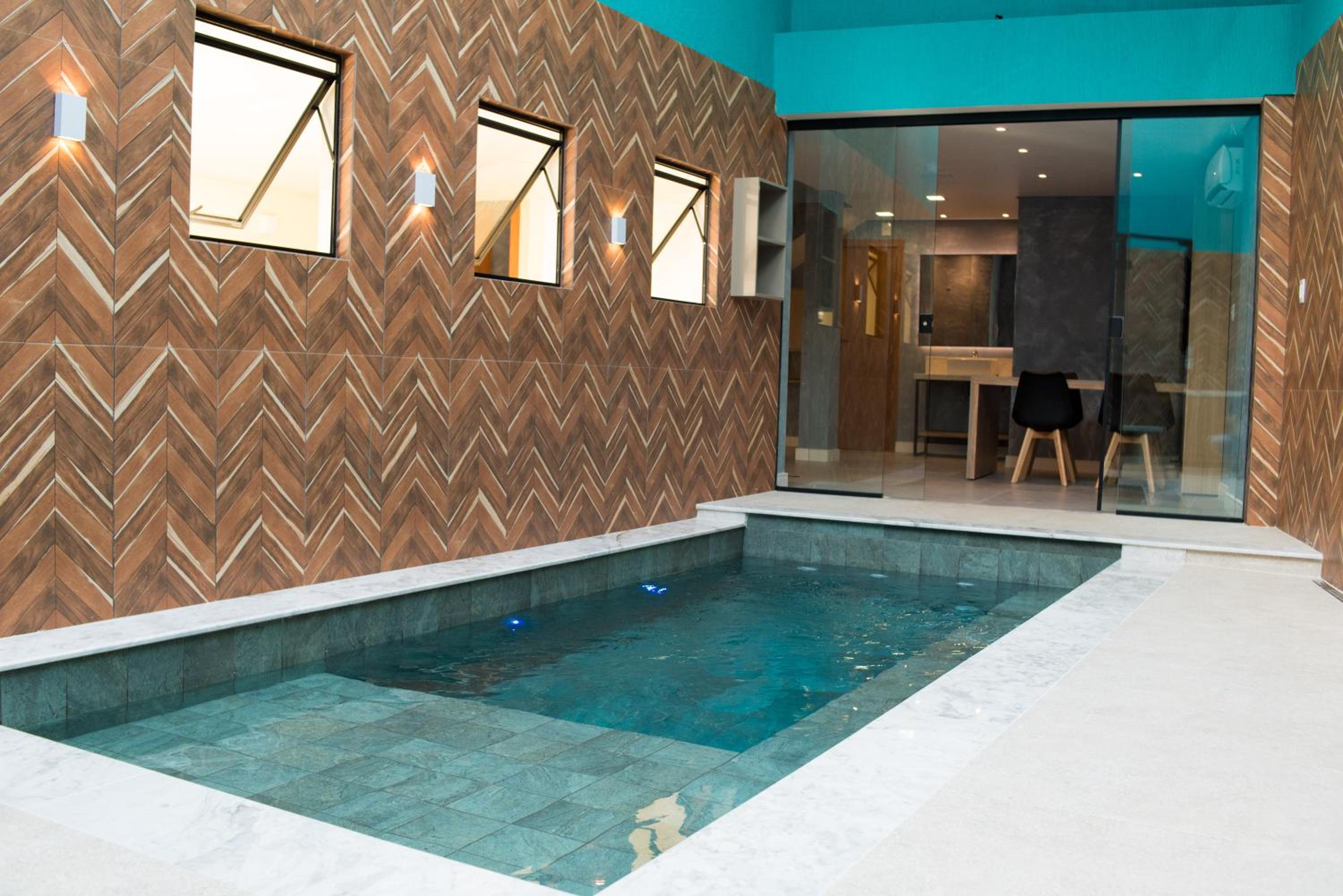 Junior Suite with Private Pool - Photo 2