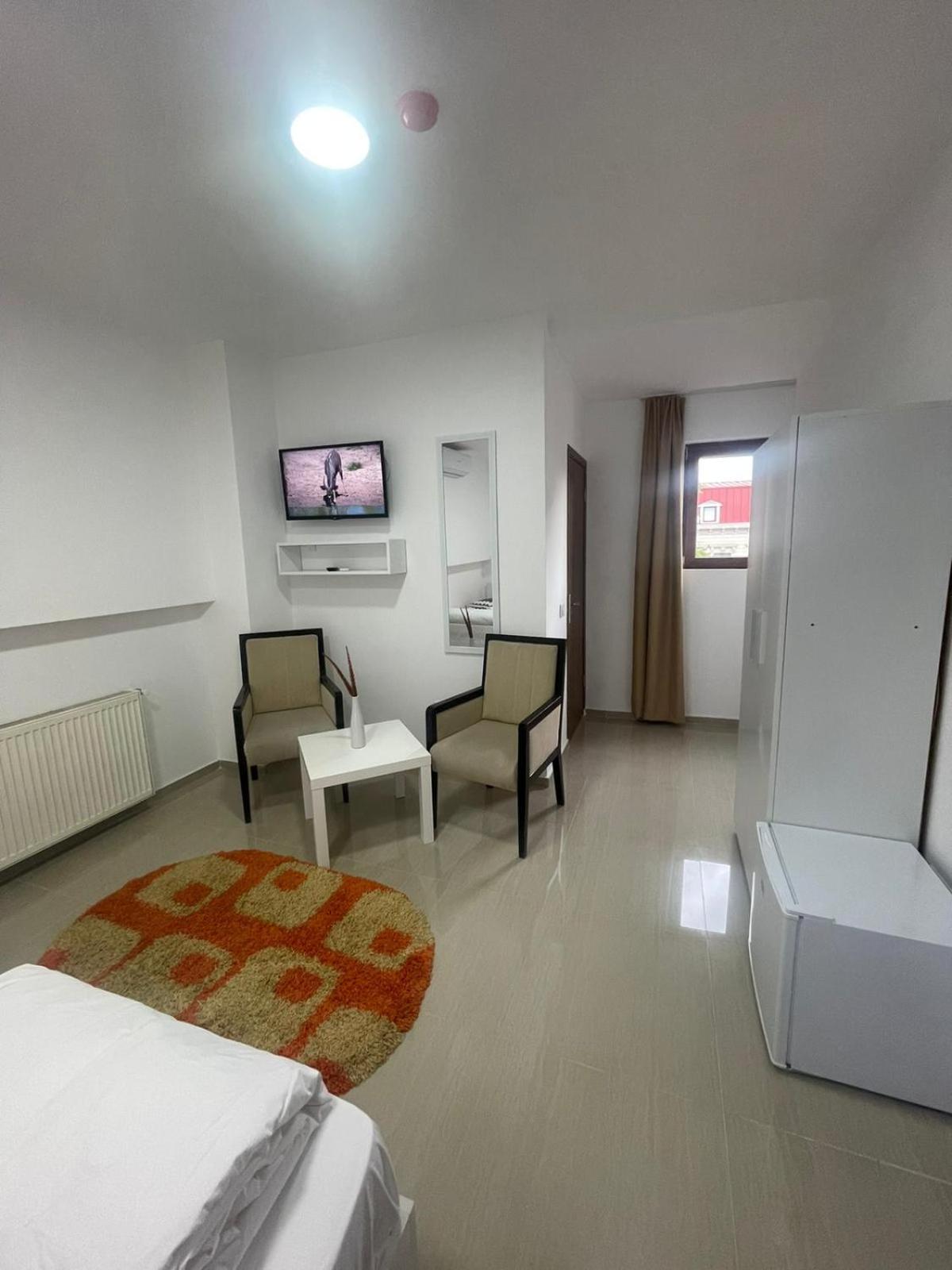 Superior Twin Room - Photo 4