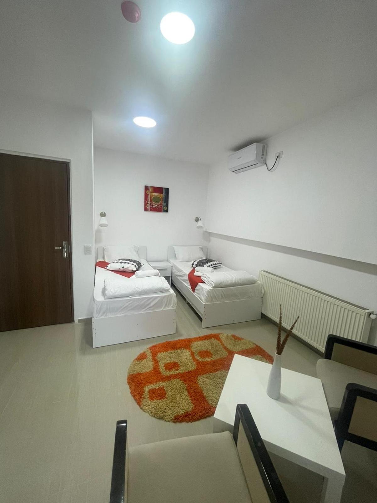 Superior Twin Room - Photo 1