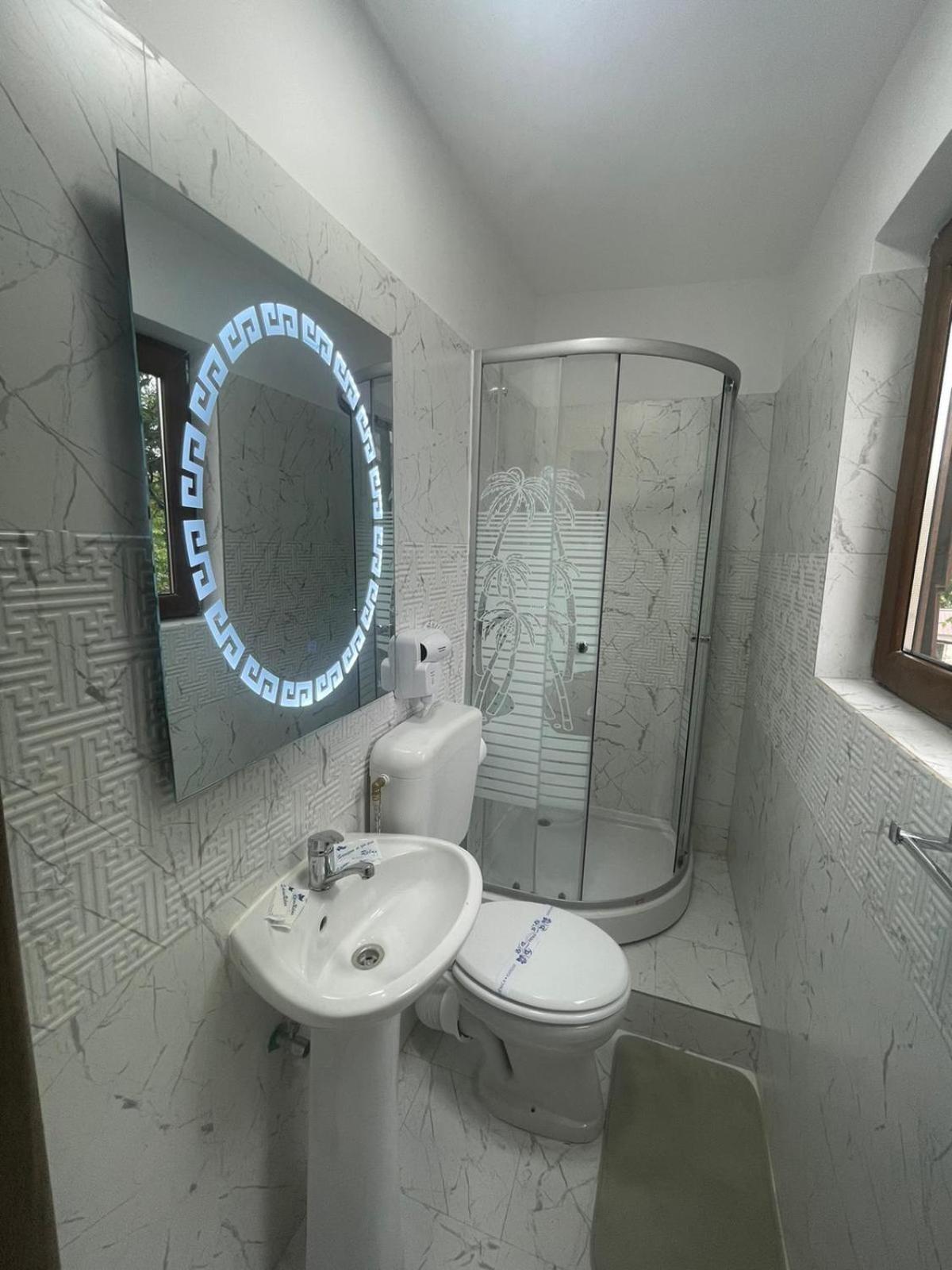Superior Twin Room - Photo 9