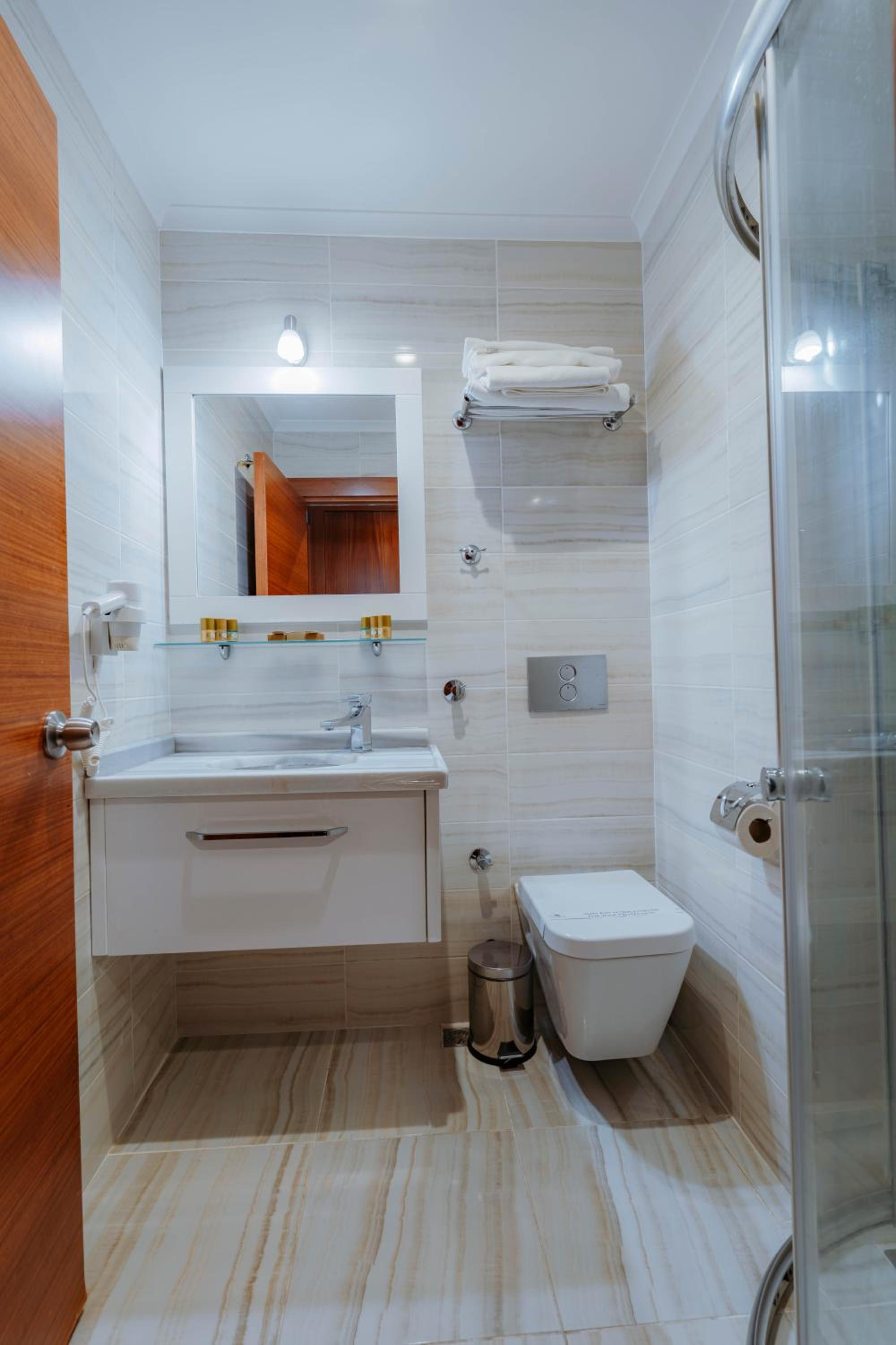 Double or Twin Room with Balcony, photo 7
